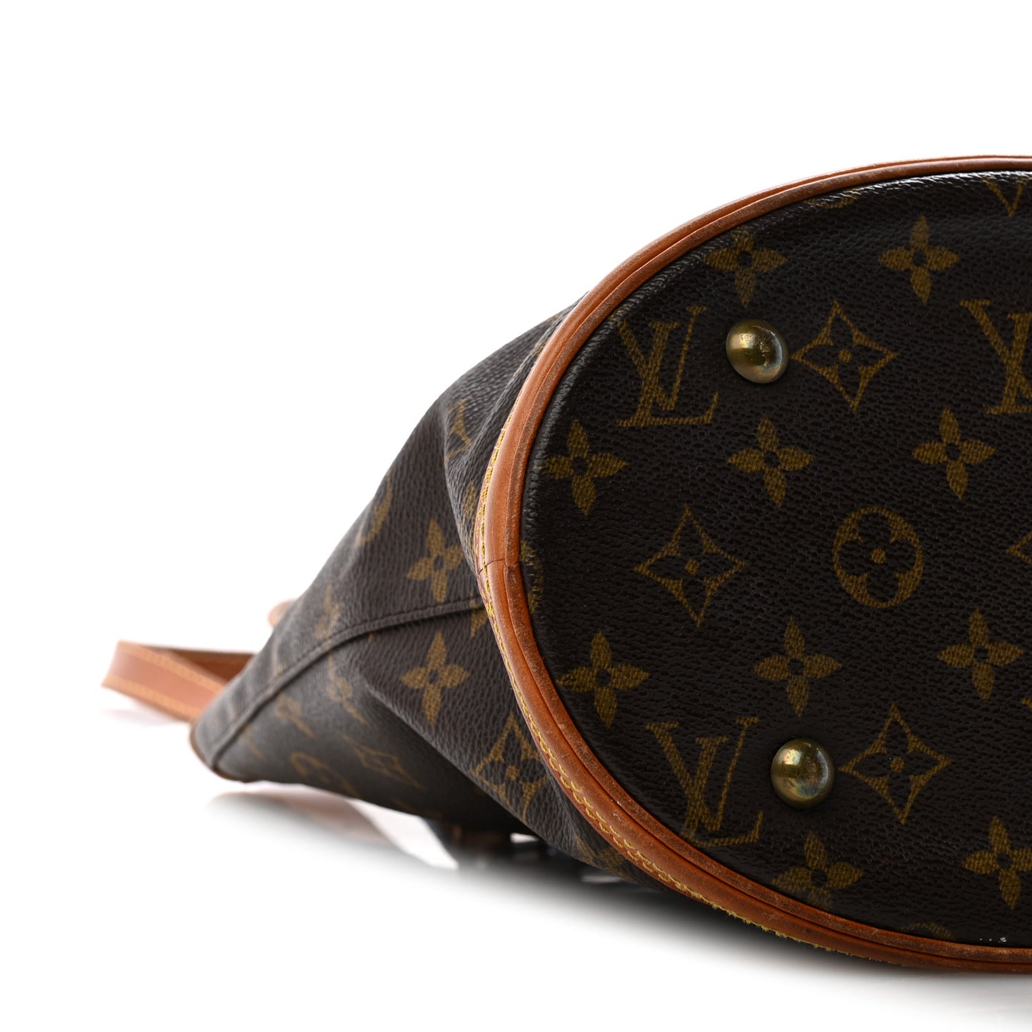 Monogram Petit Bucket 23