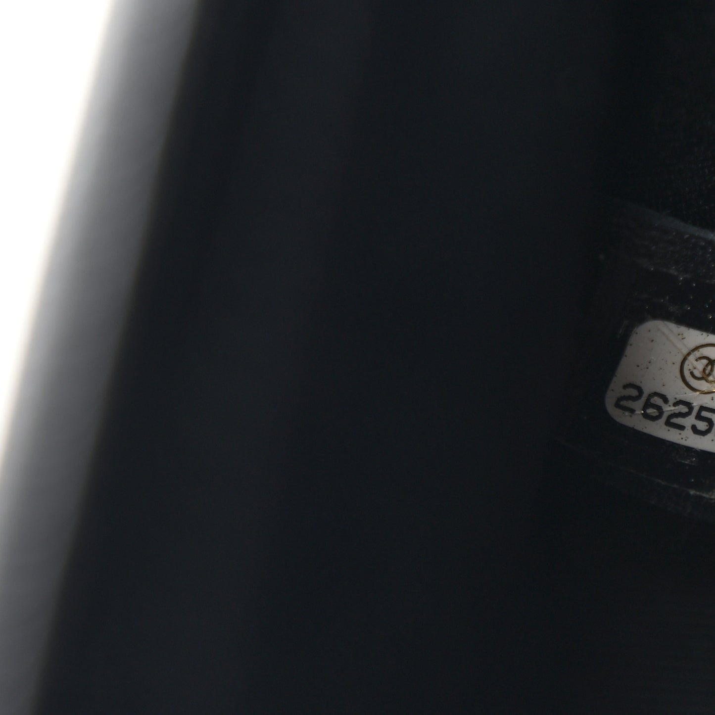 Caviar Quilted Medium Boy Flap Black