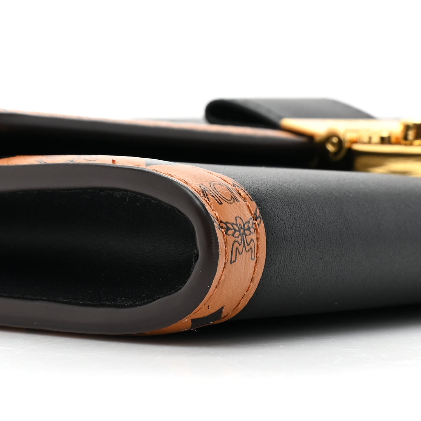 Visetos Large Tracy Chain Wallet Black Cognac