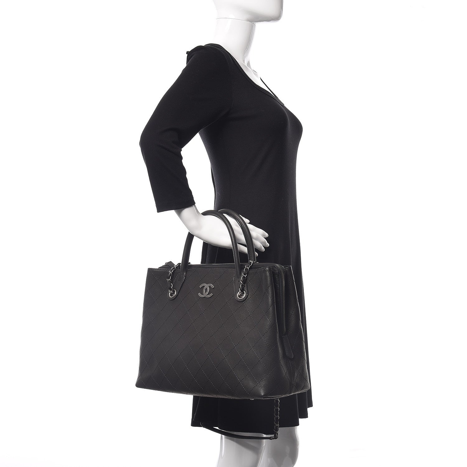 Chanel Grained Vegetal Calfskin Urban Shopping Tote Black 3 of 10