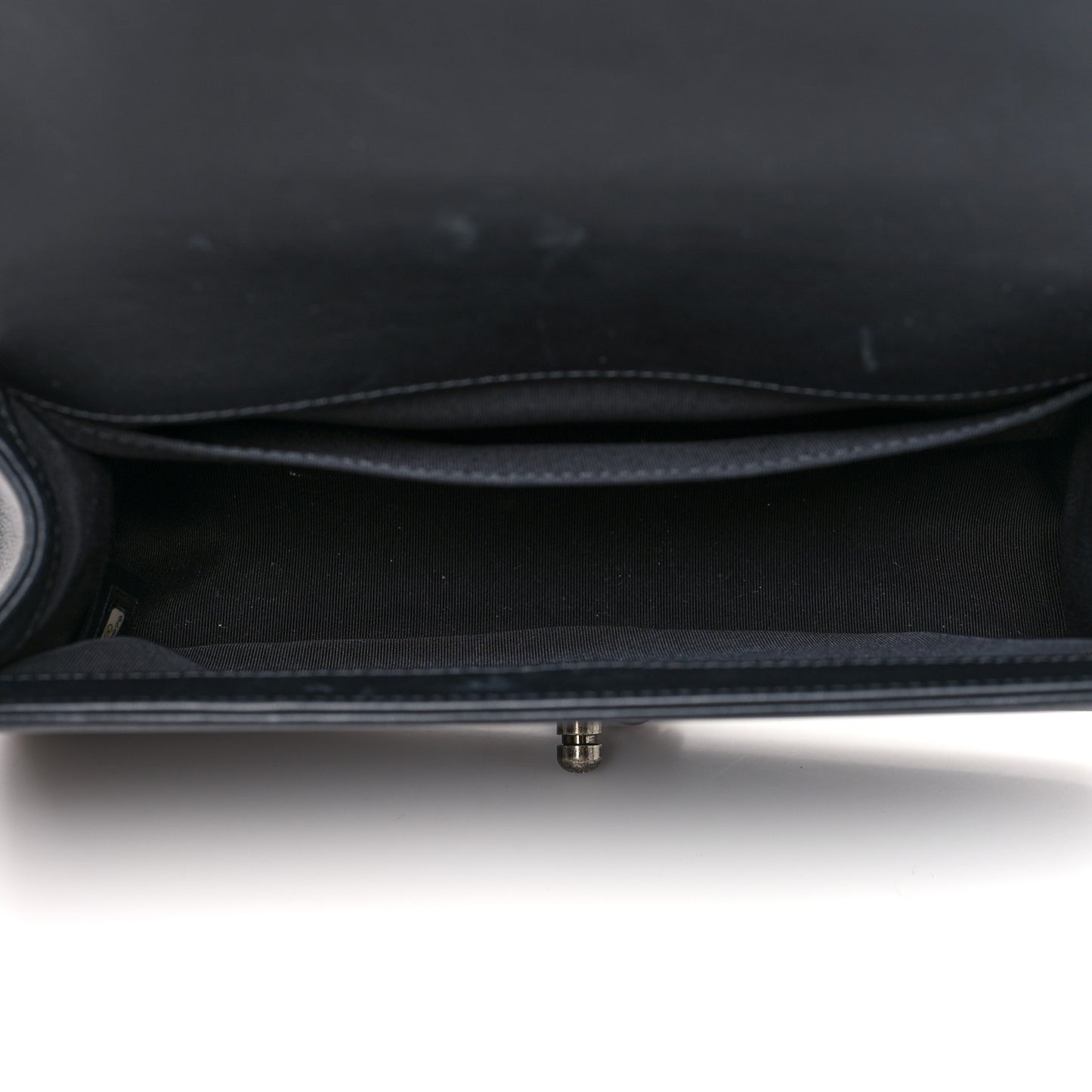 Calfskin Pleated Medium Boy In Rome Flap Black White