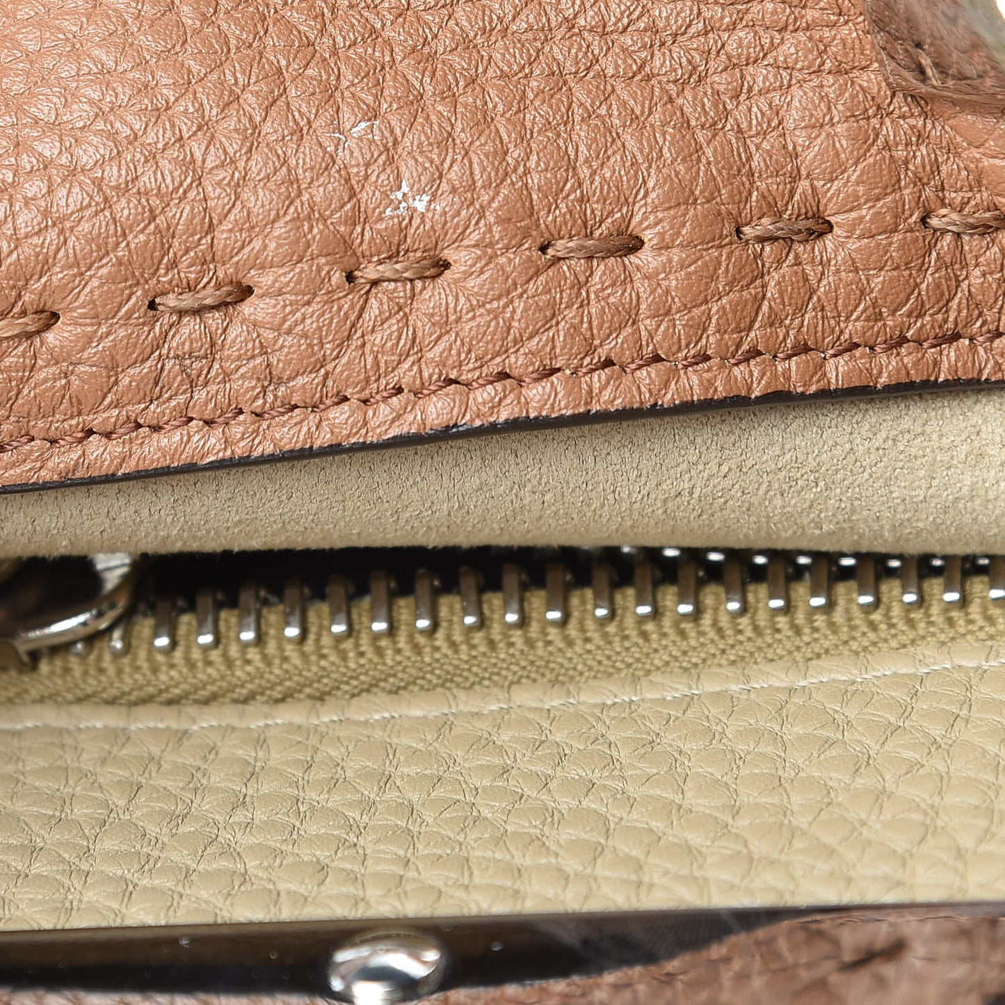 Cuoio Romano Selleria Bi-Color Medium Peekaboo Iconic Satchel Mou Deserto