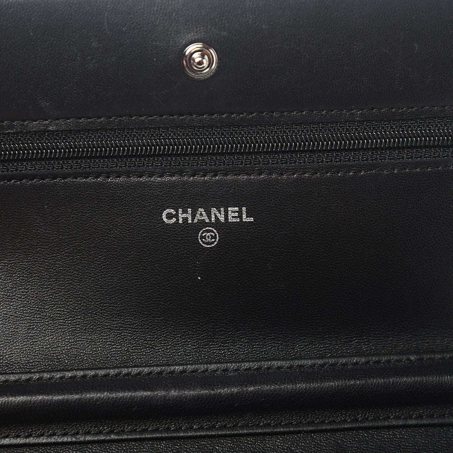 Lambskin Quilted Wallet On Chain WOC Black