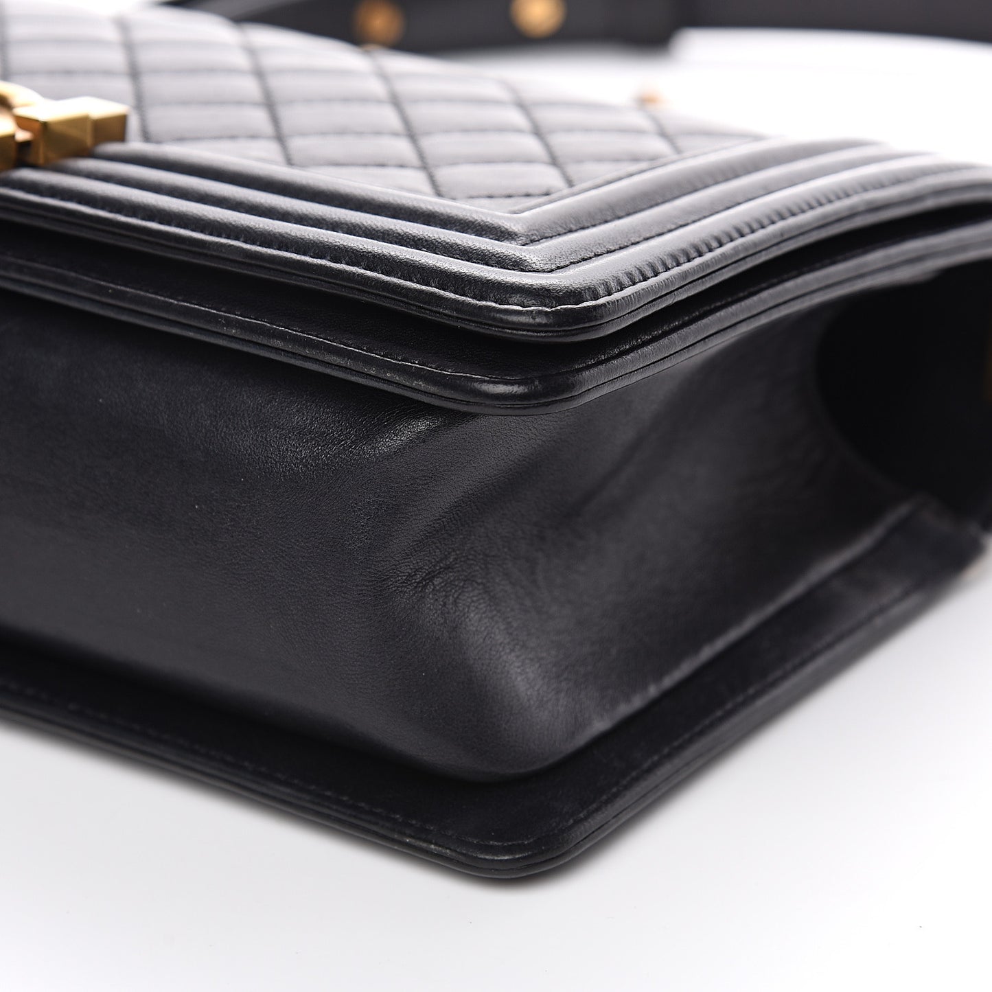 Lambskin Quilted Medium Boy Flap Black