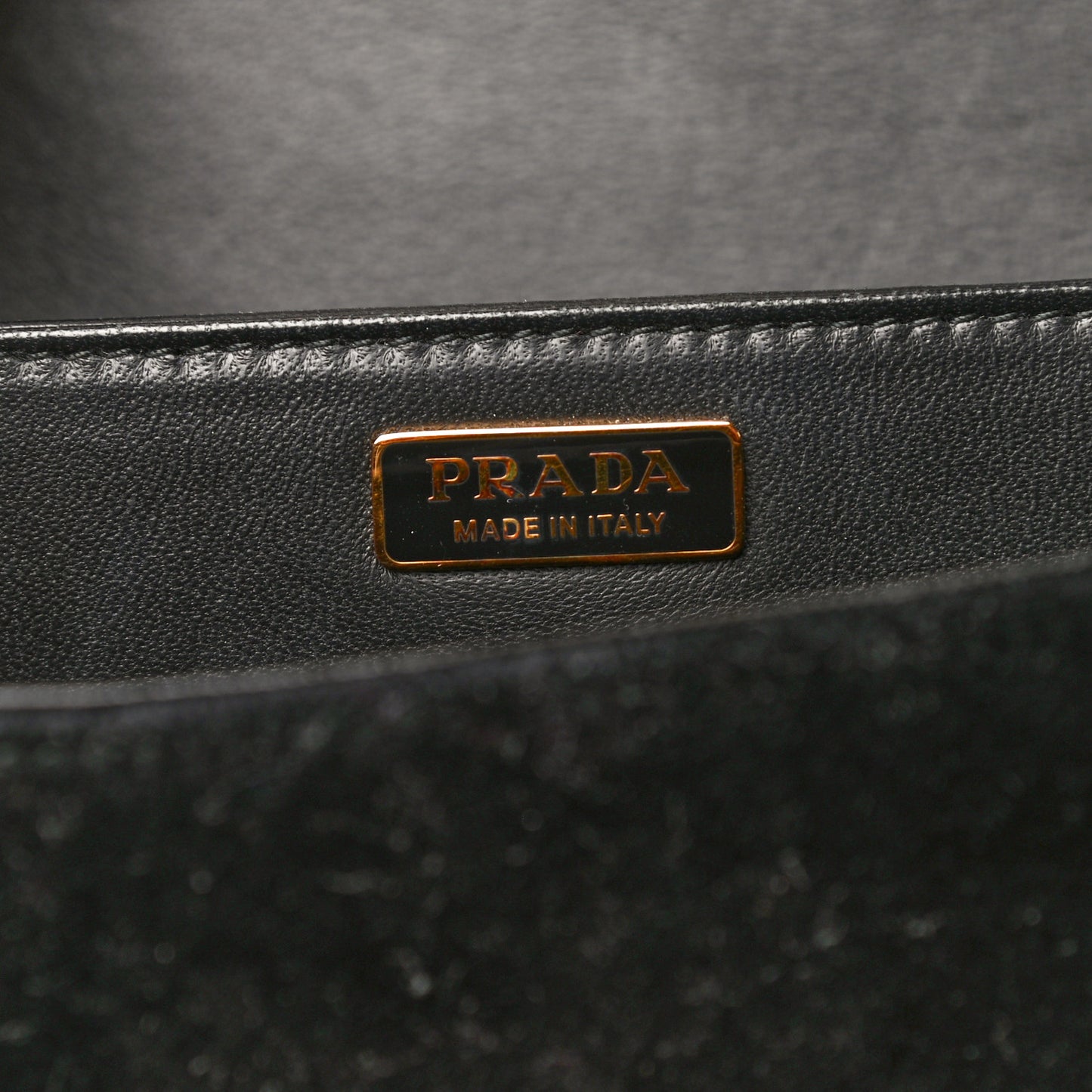 Velvet City Calfskin Cahier Bag Black