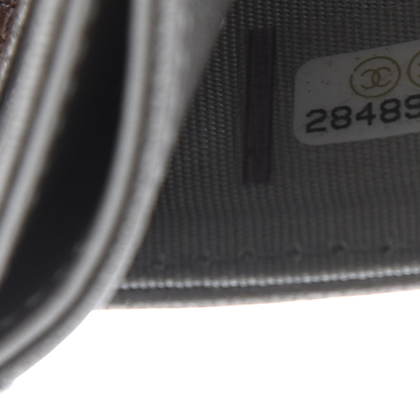 Goatskin Camellia Embossed Card Holder Grey