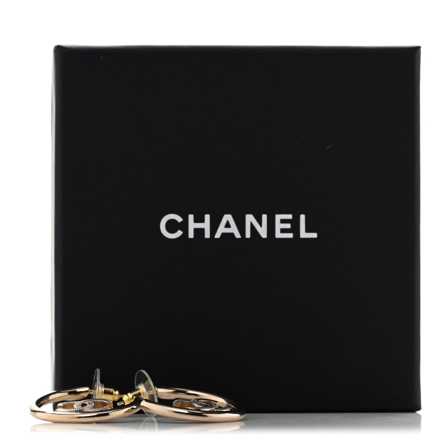 Metal Textured CC Hoop Earrings Gold