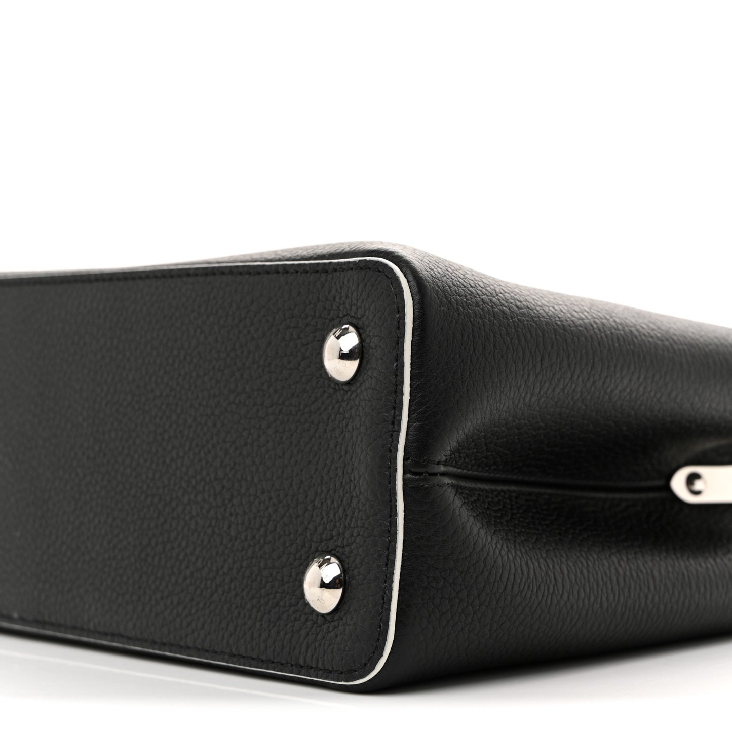 Taurillon Stitched Xoxo Capucines PM Black