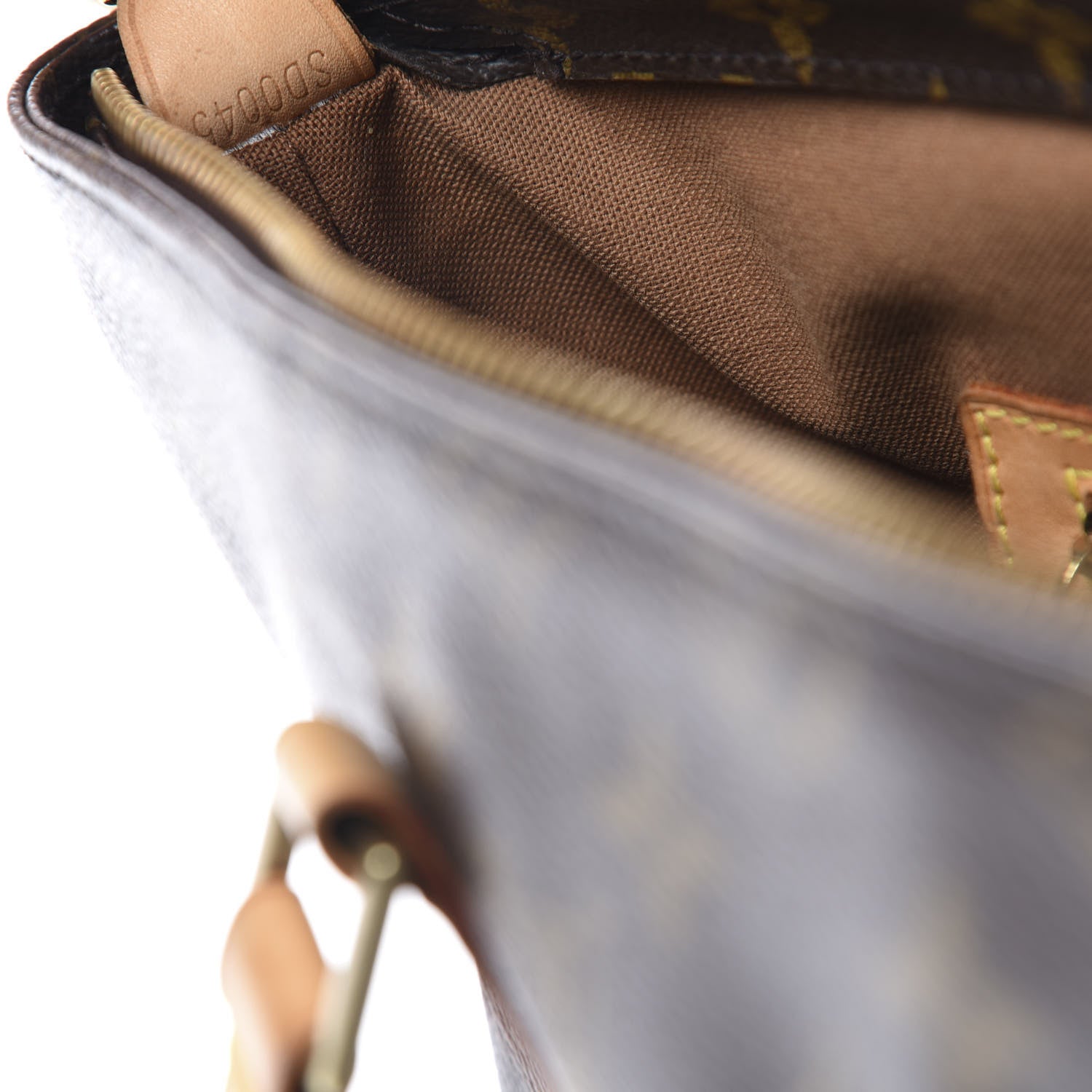 Louis Vuitton Monogram Cabas Mezzo 11 of 12