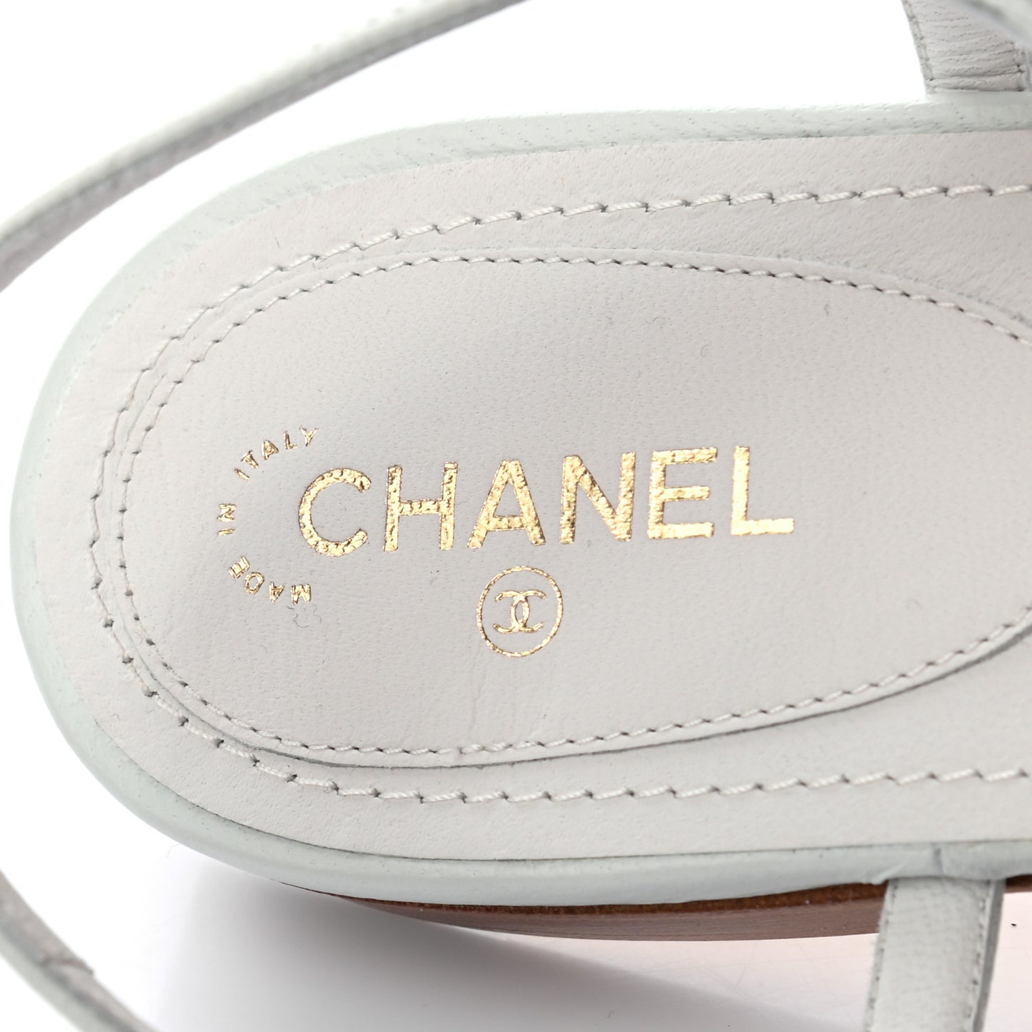Lambskin Pearl CC Thong Sandals 42 White