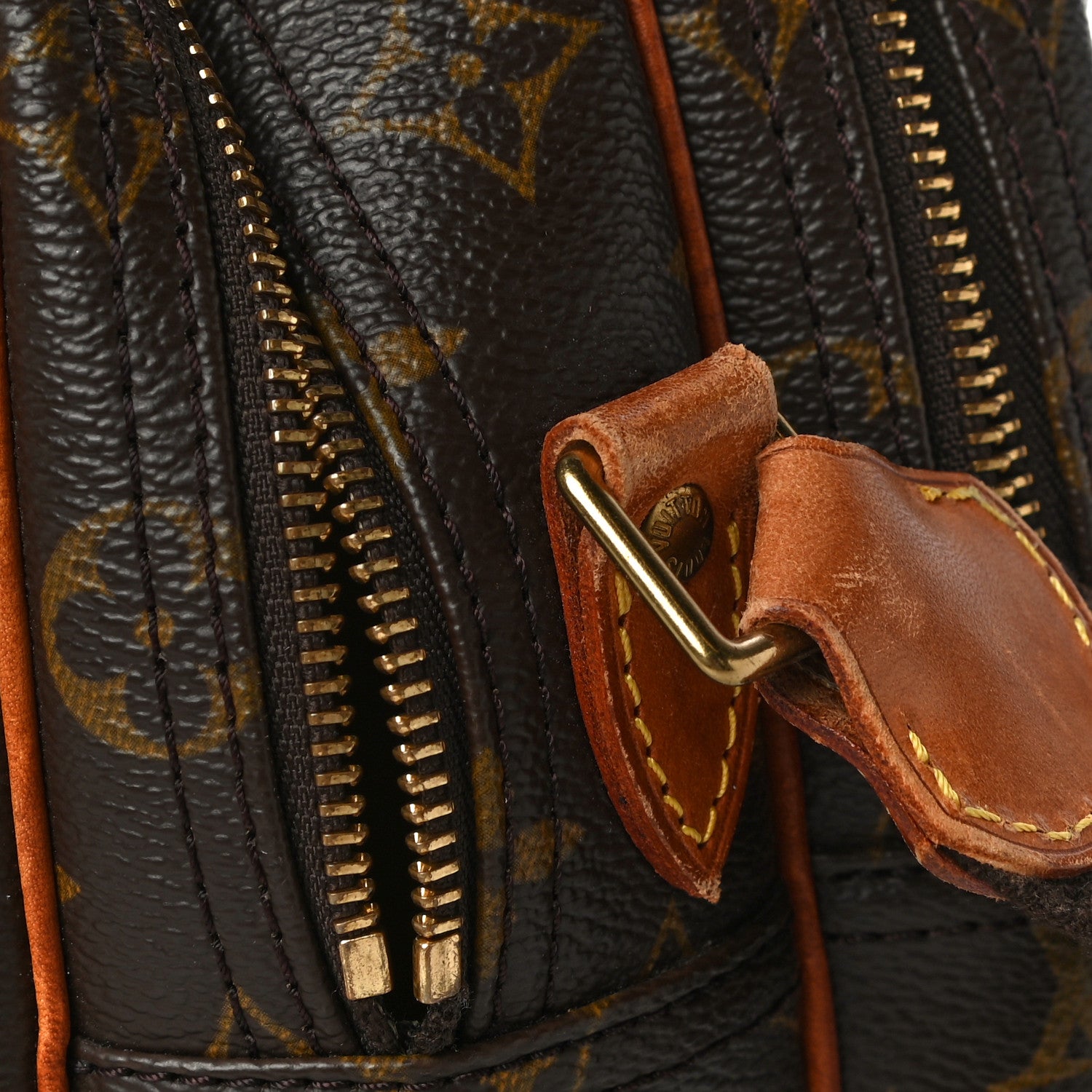 Louis Vuitton Monogram Reporter PM 15 of 15
