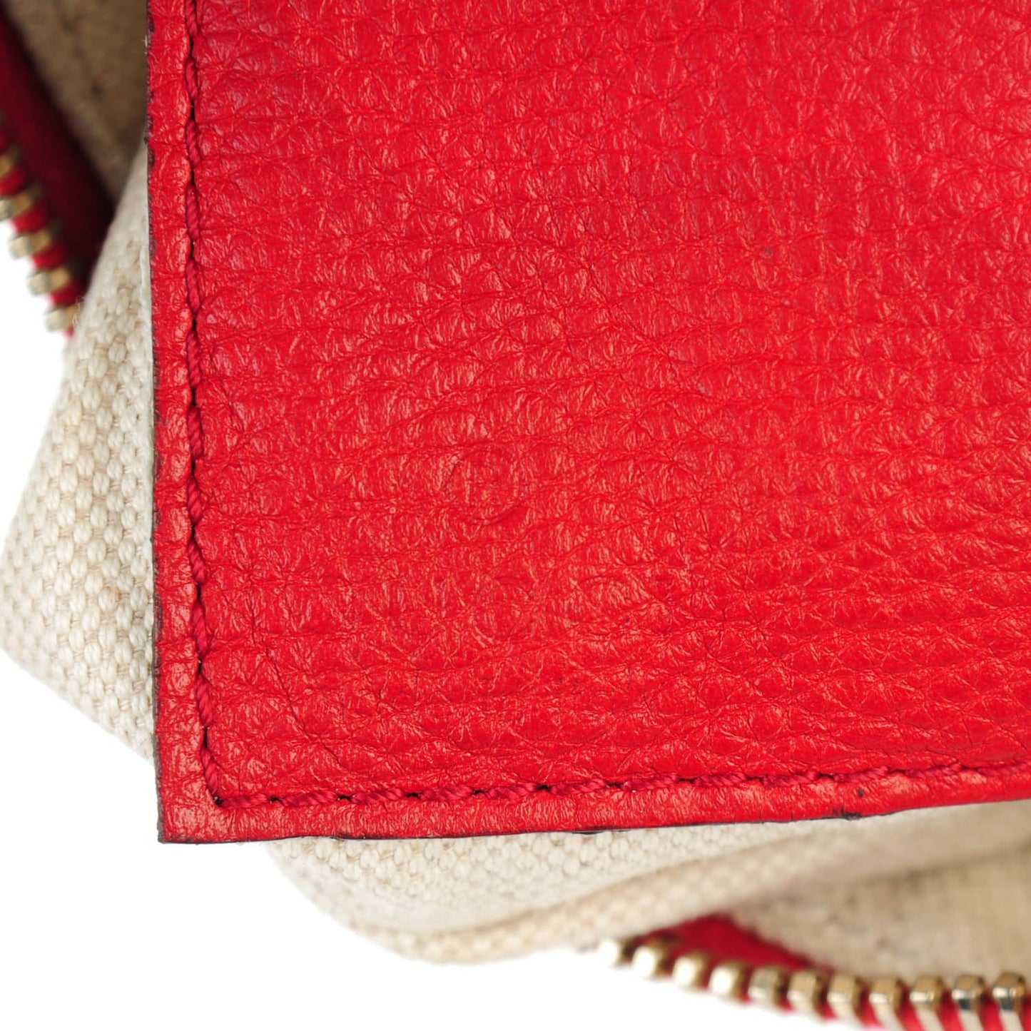 Pebbled Calfskin Soho Wristlet Vibrant Red