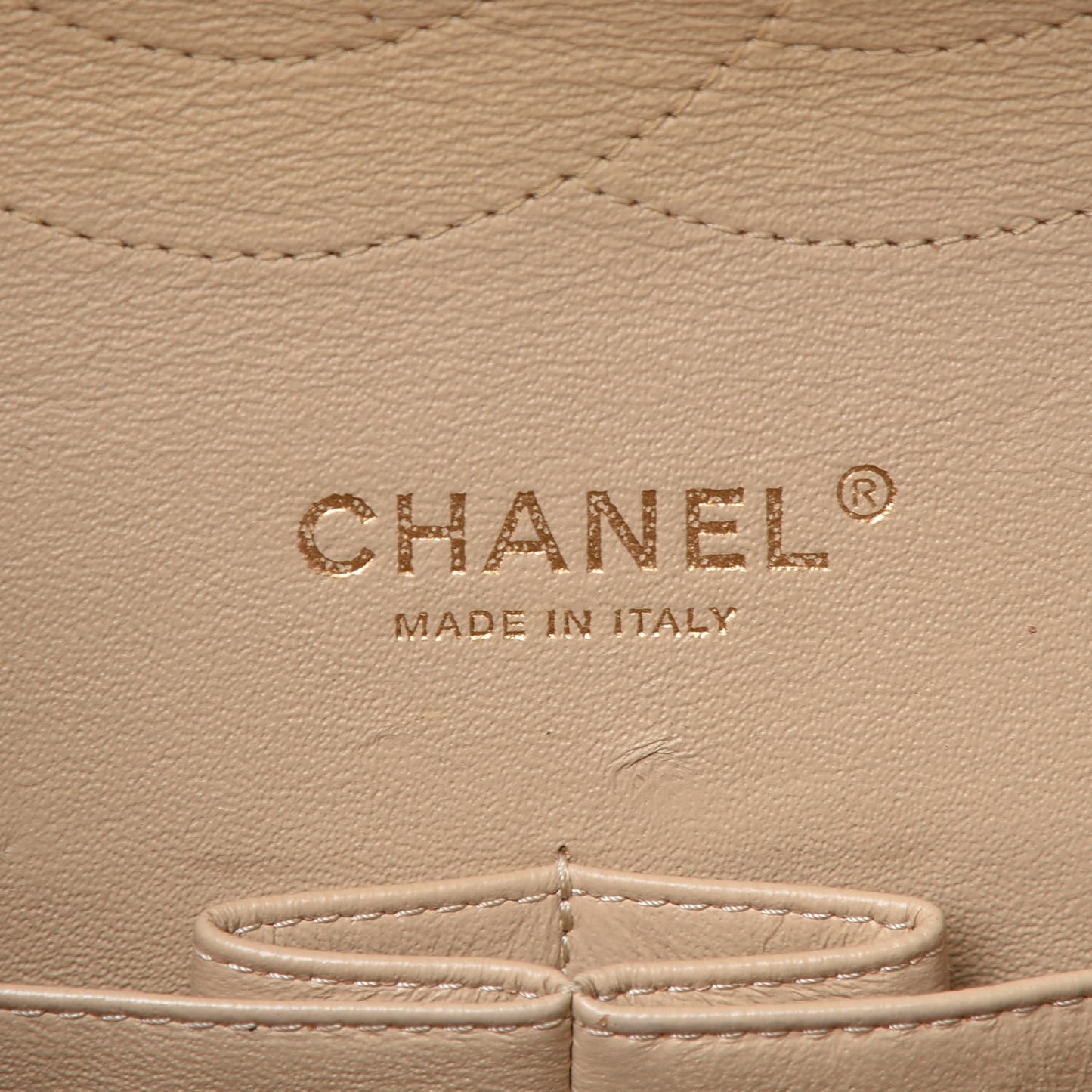 Caviar Quilted Jumbo Double Flap Beige Clair