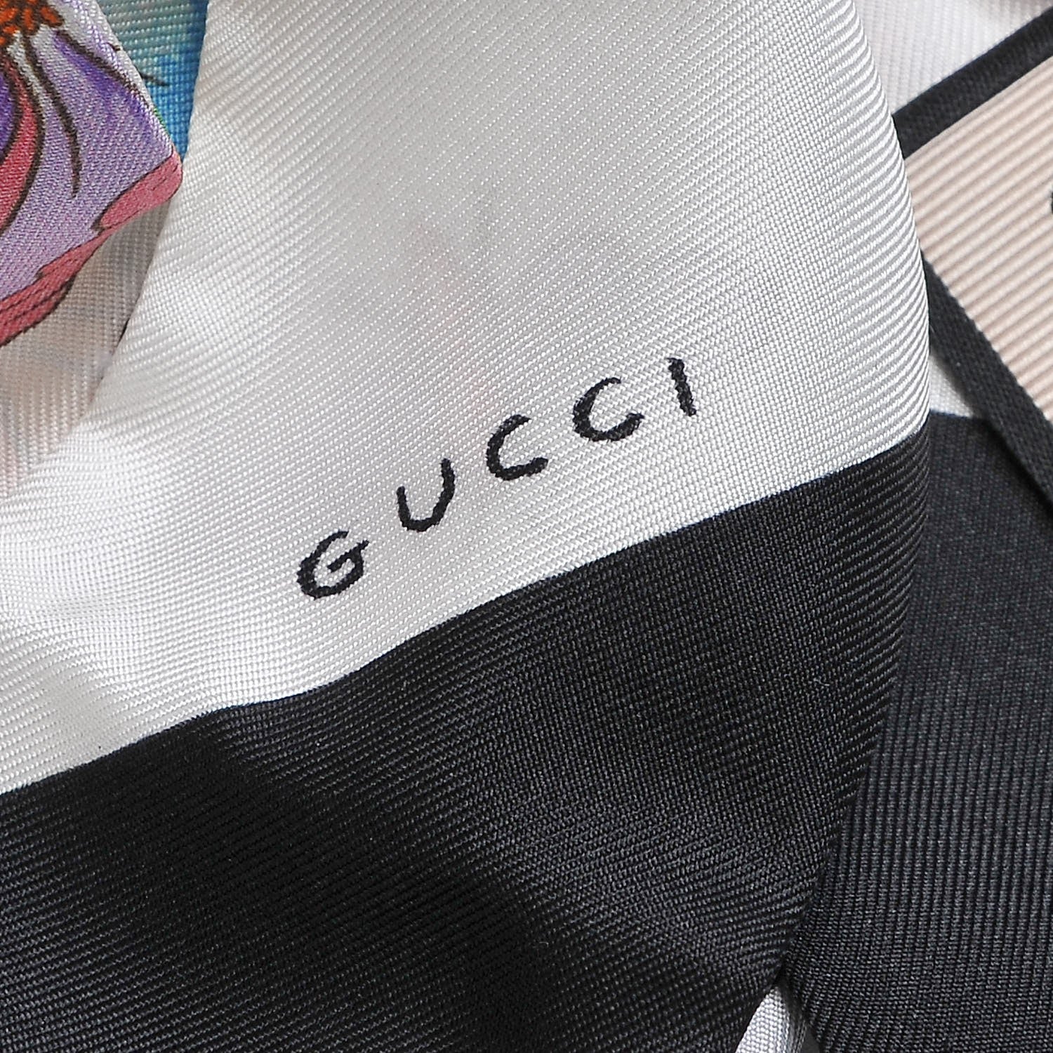 Gucci Silk Twill Floriso Neck Bow Scarf White Black 3 of 4
