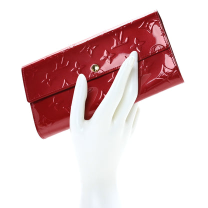 Louis Vuitton Vernis Sarah Wallet Pomme D'Amour 2 of 8