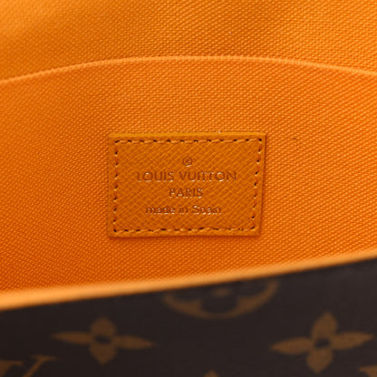 Louis Vuitton Monogram 2022 Christmas Animation New York Soho Pochette Felicie Chain Wallet Yellow 7 of 11