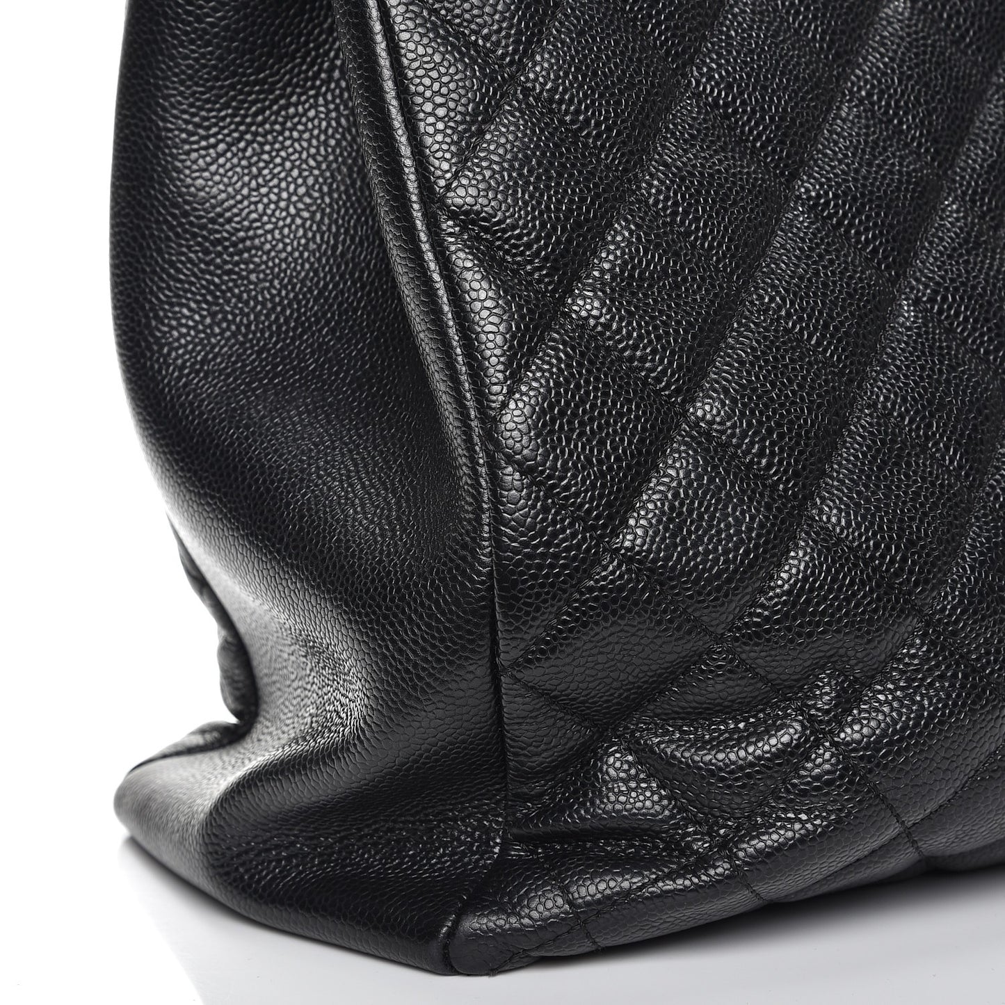 Caviar Quilted XL Grand Shopping Tote GST Black