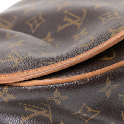 Louis Vuitton Monogram Menilmontant PM 9 of 11