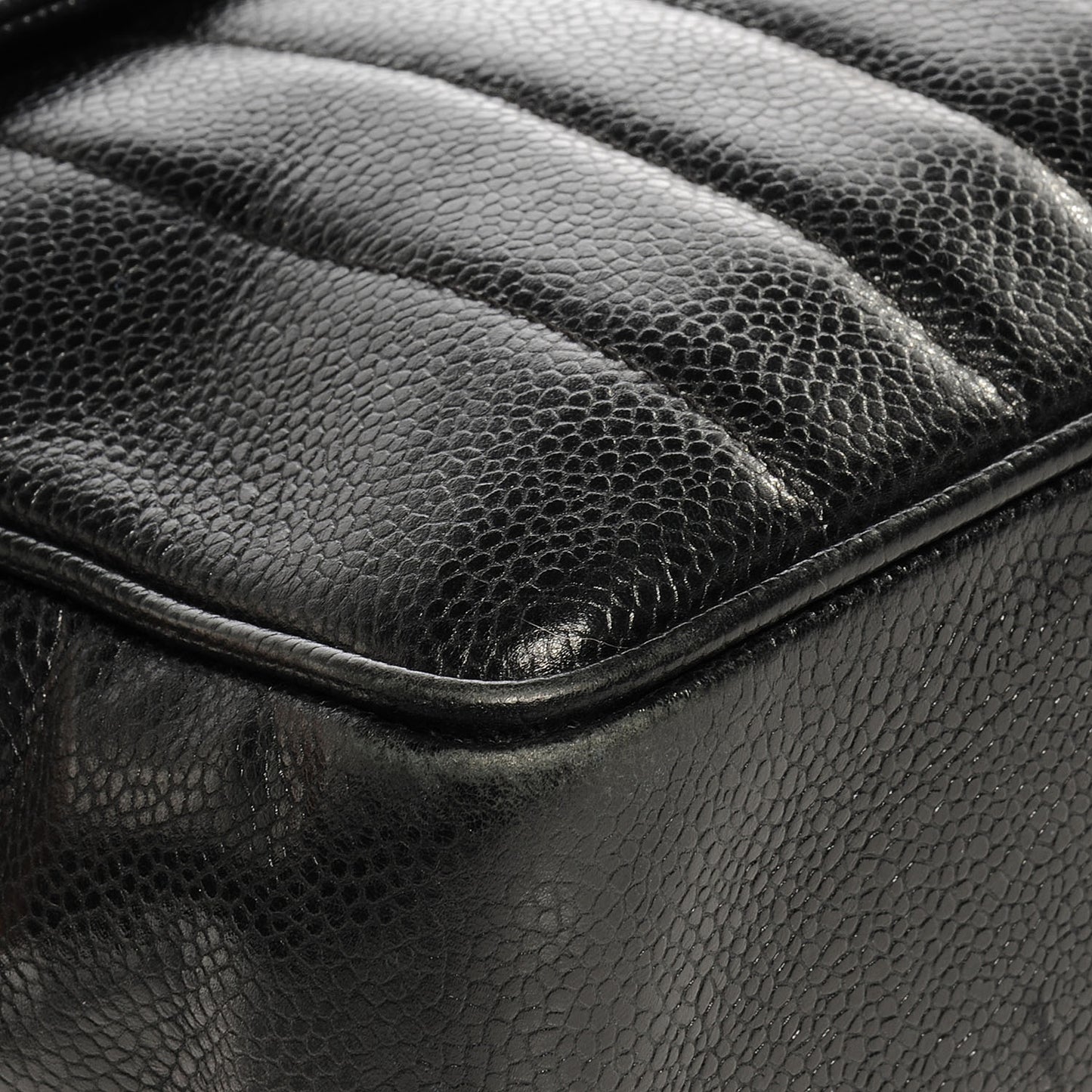 Caviar Vertical Quilt Jumbo Flap Black