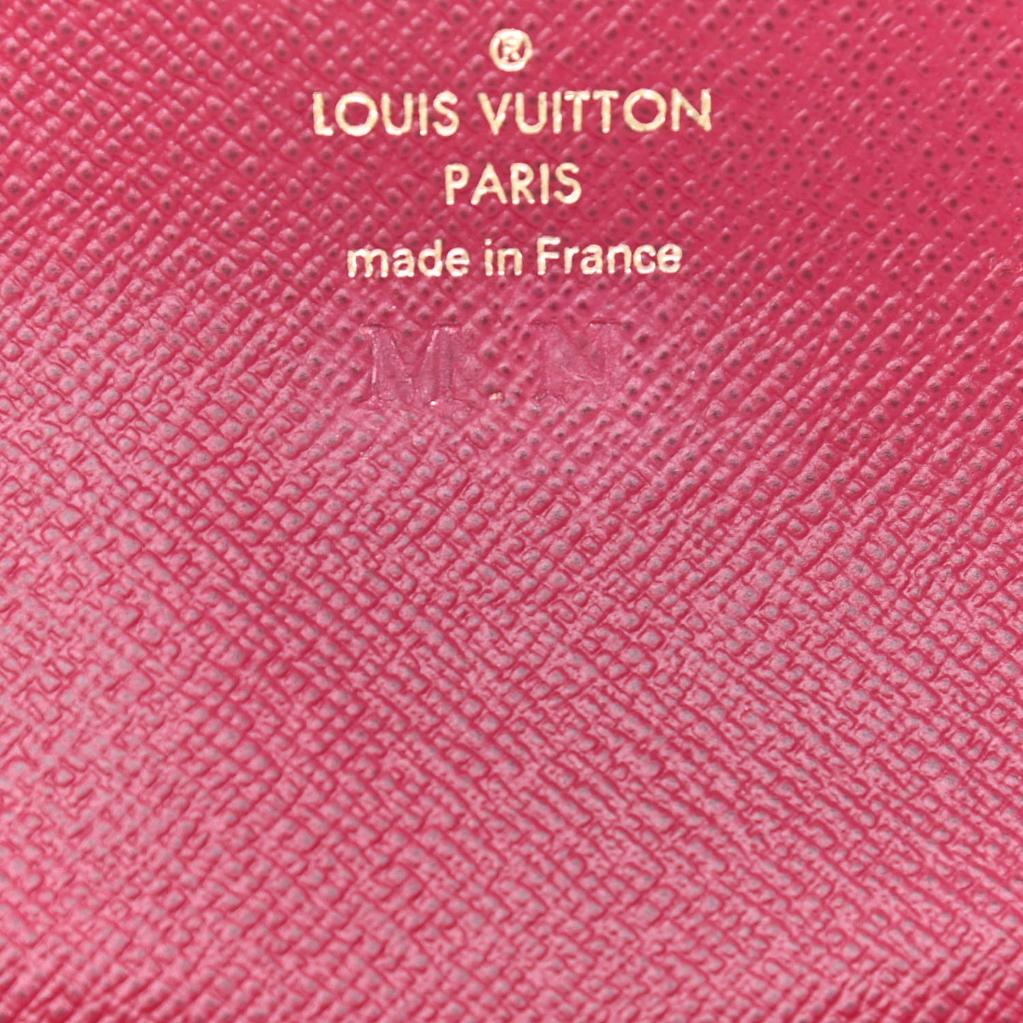 Monogram Sarah Multicartes Fuchsia