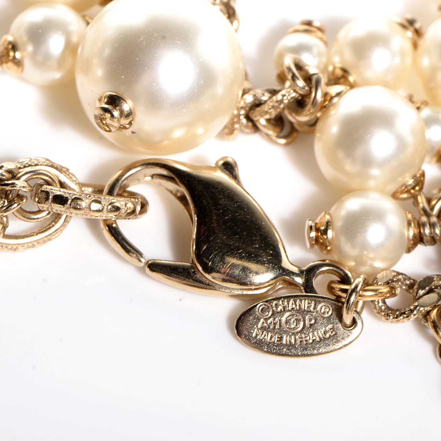 Classic CC Long Pearl Necklace Gold