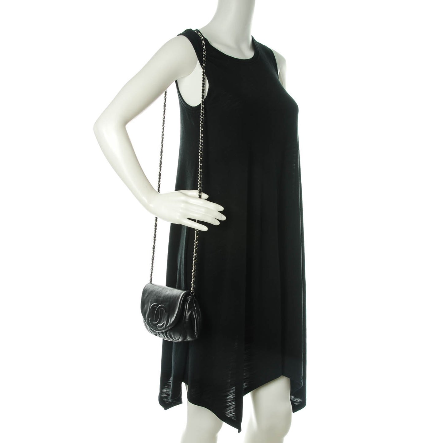 Lambskin Half Moon Wallet On Chain WOC Black
