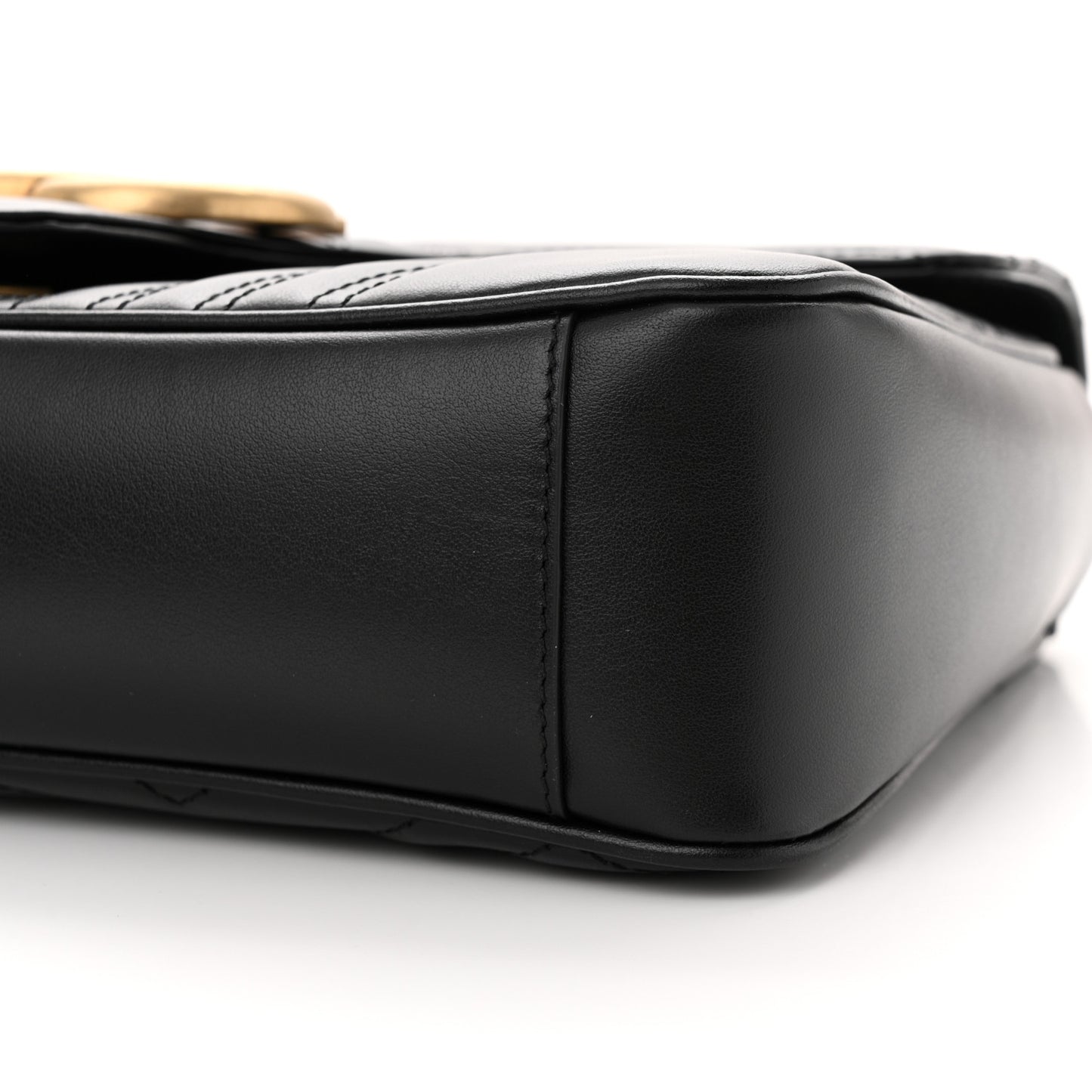 Calfskin Matelasse Medium GG Marmont Shoulder Bag Black