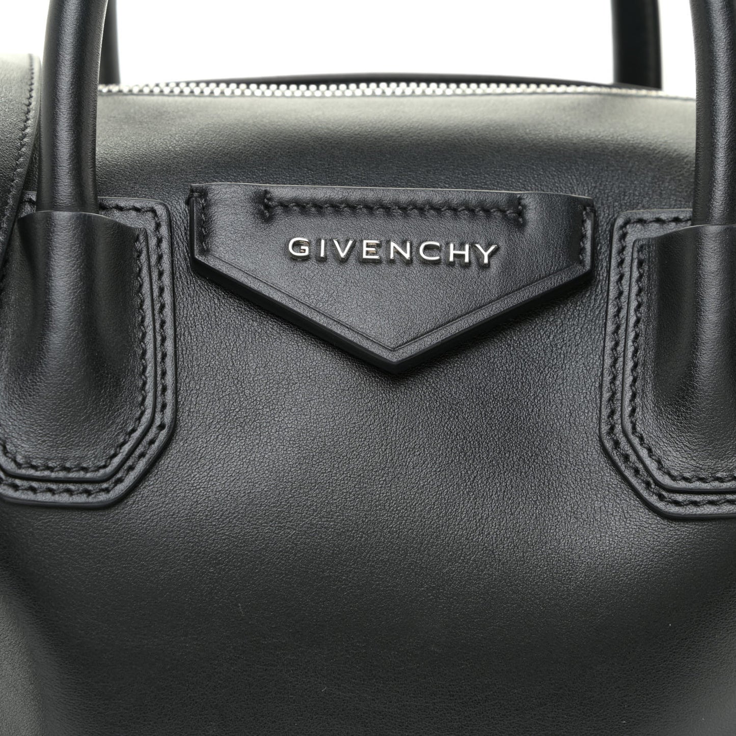 Smooth Calfskin Small Soft Antigona Black