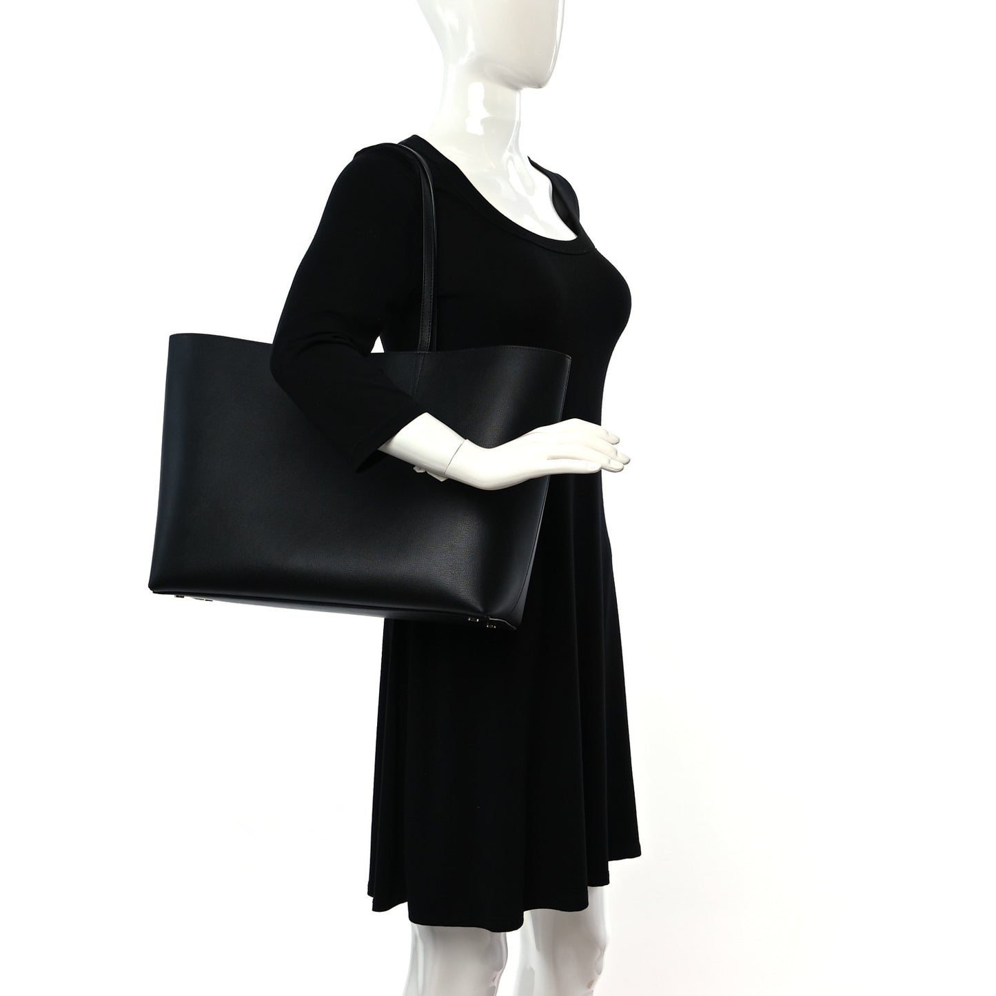 Grainy Calfskin Nine2Five East West Tote Black