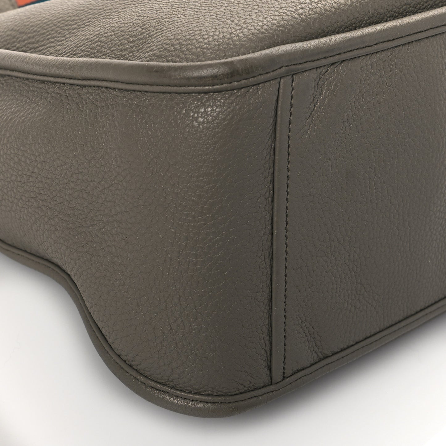 Vitello Daino Double Strap Messenger Hobo Argilla