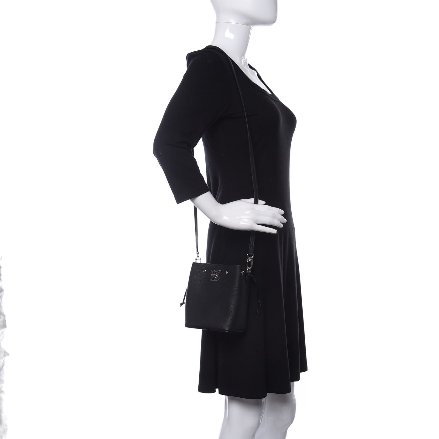 Calfskin Nano Lockme Bucket Black