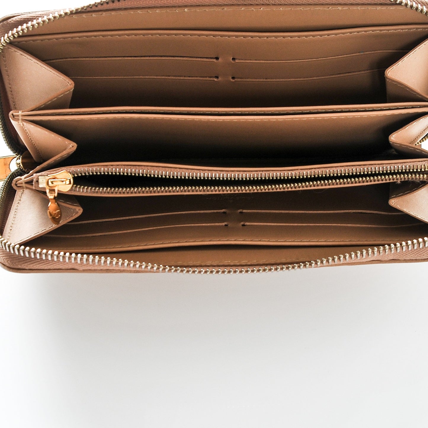 Vernis Zippy Wallet Beige Poudre