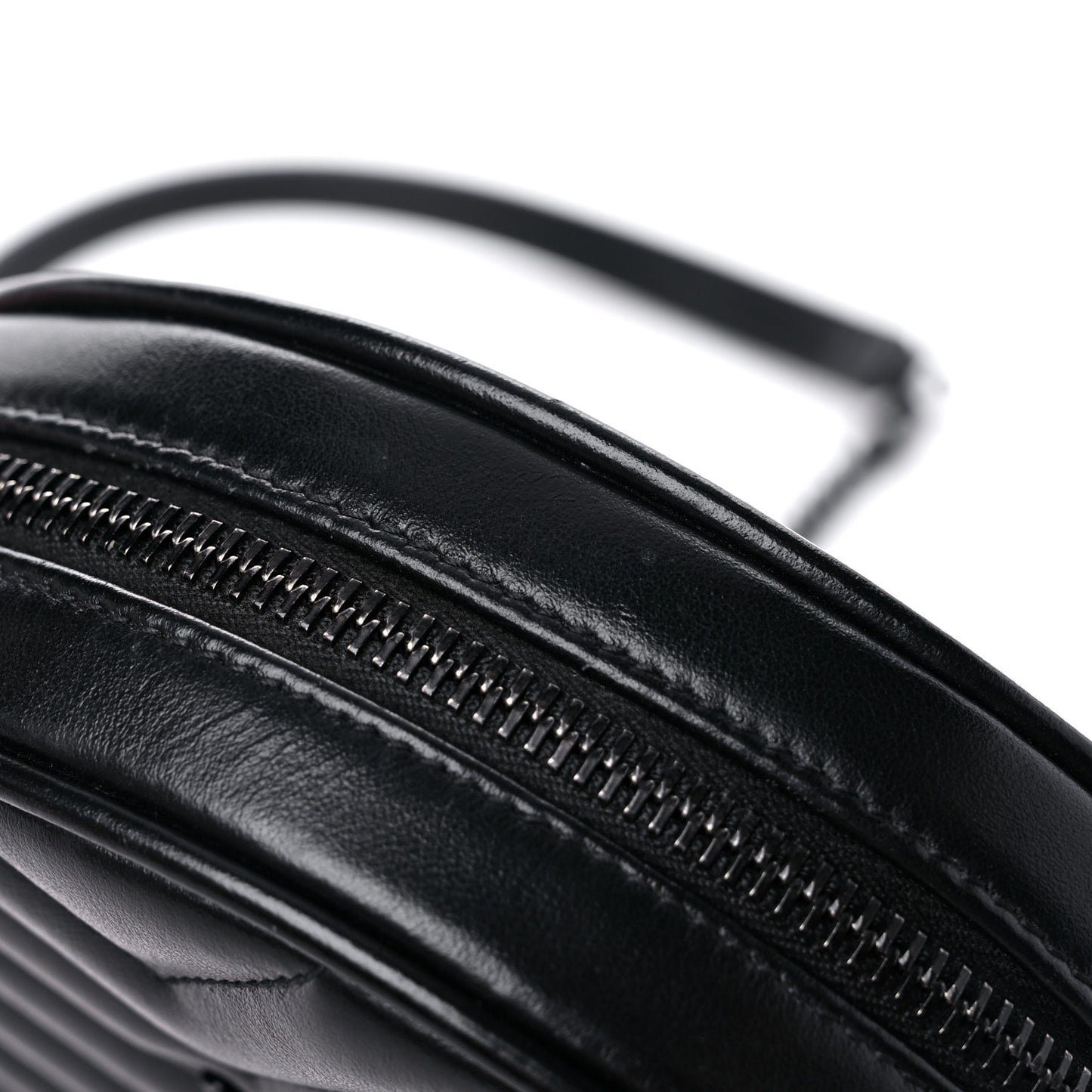 Calfskin Matelasse Chevron Round Vinyle Camera Bag Black