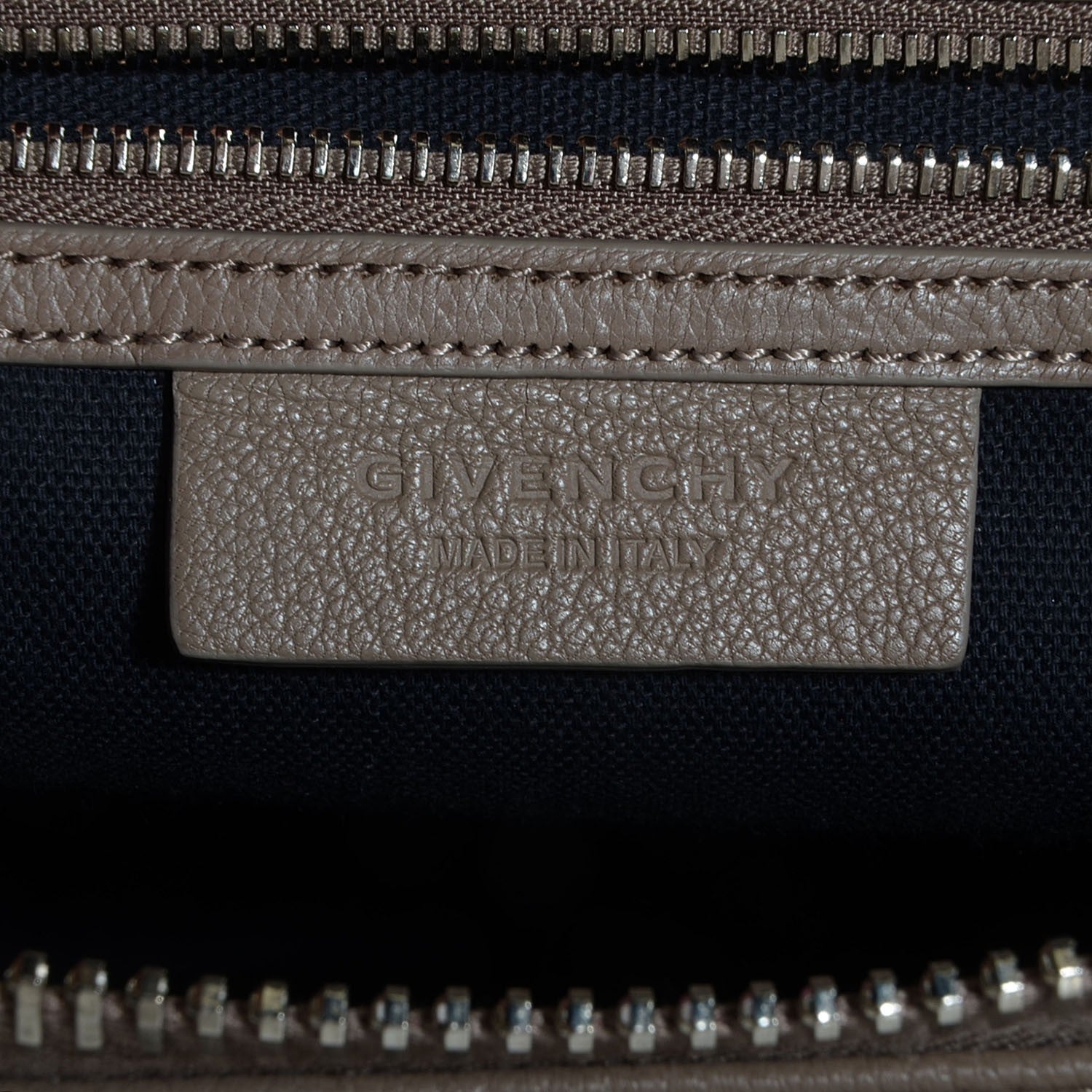 Givenchy Sugar Goatskin Medium Antigona Sand 8 of 9