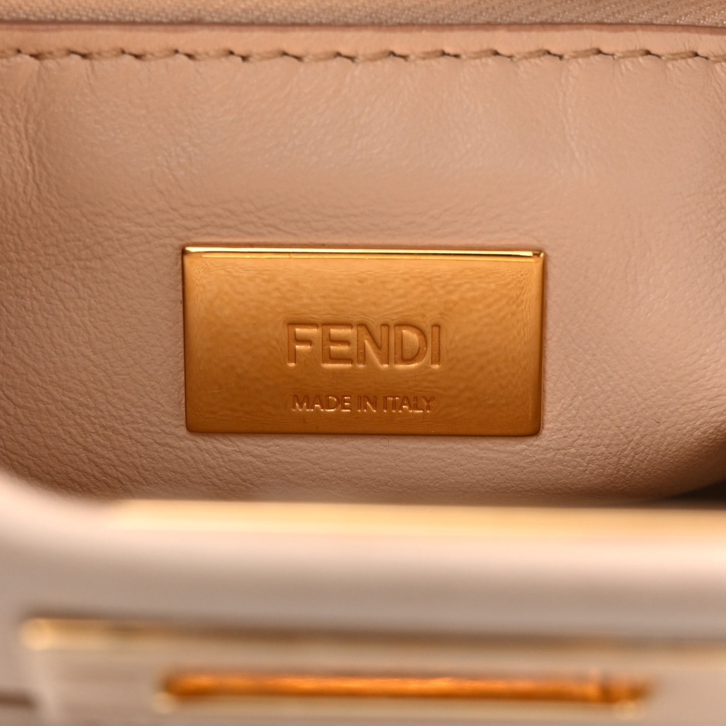 Nappa Mini Peekaboo Iconic Satchel Rosa Plaster