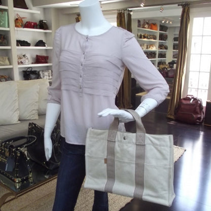 Hermes Canvas Fourre Tout MM 2 of 12