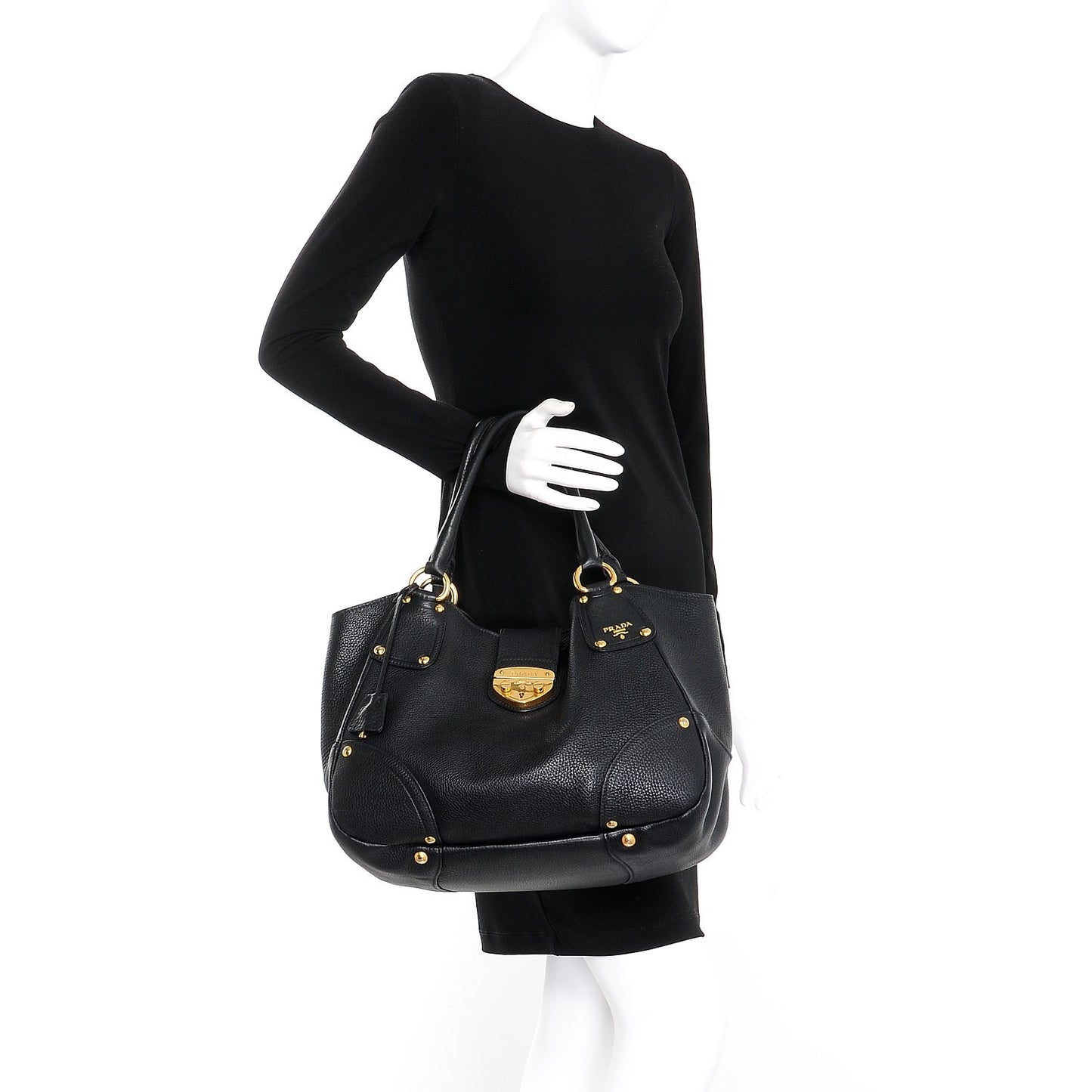 Vitello Daino Pushlock Tote Black