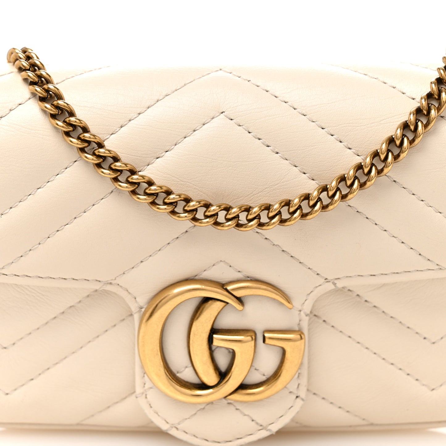 Calfskin Matelasse Super Mini GG Marmont Shoulder Bag White
