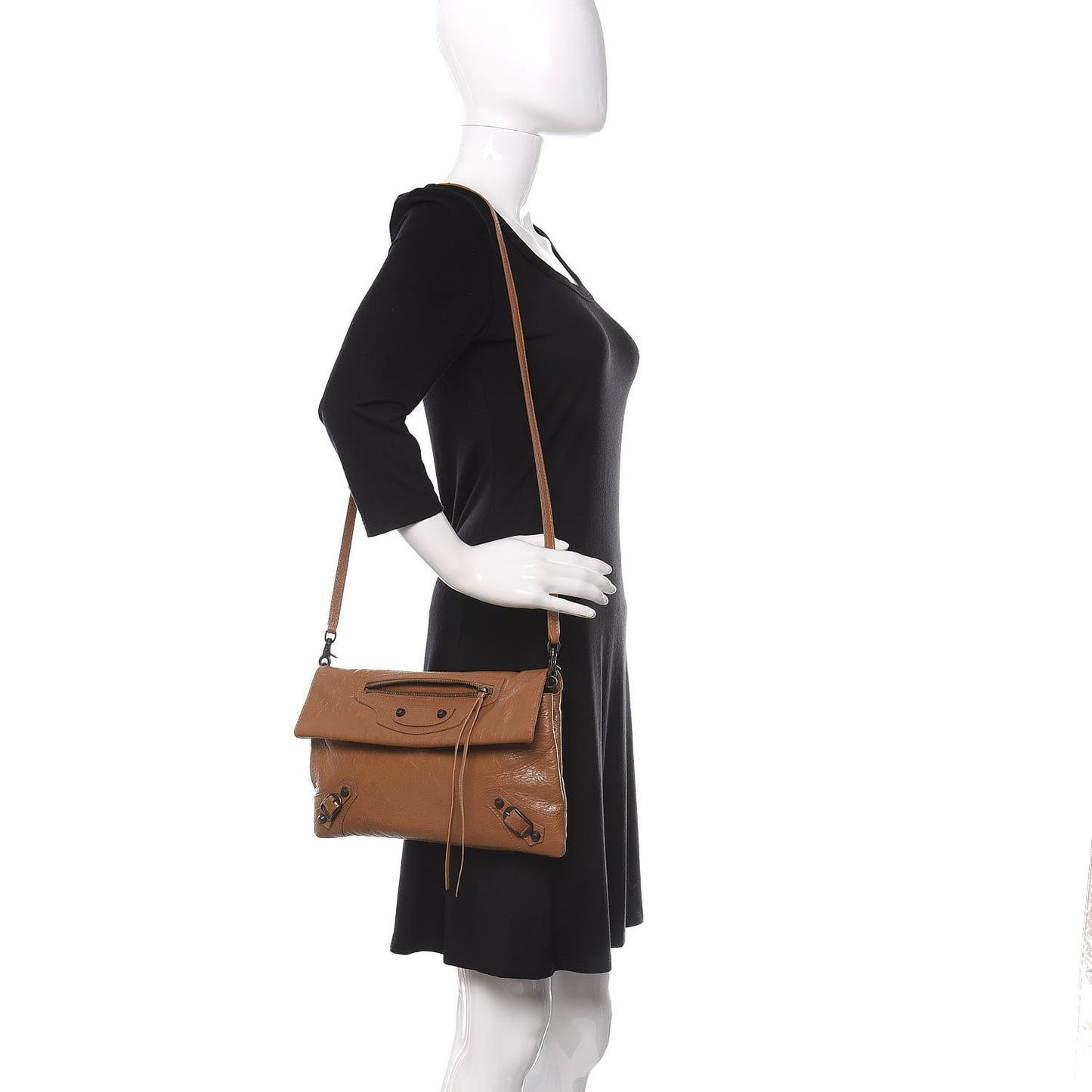 Agneau Classic Hardware Envelope Clutch Cannelle
