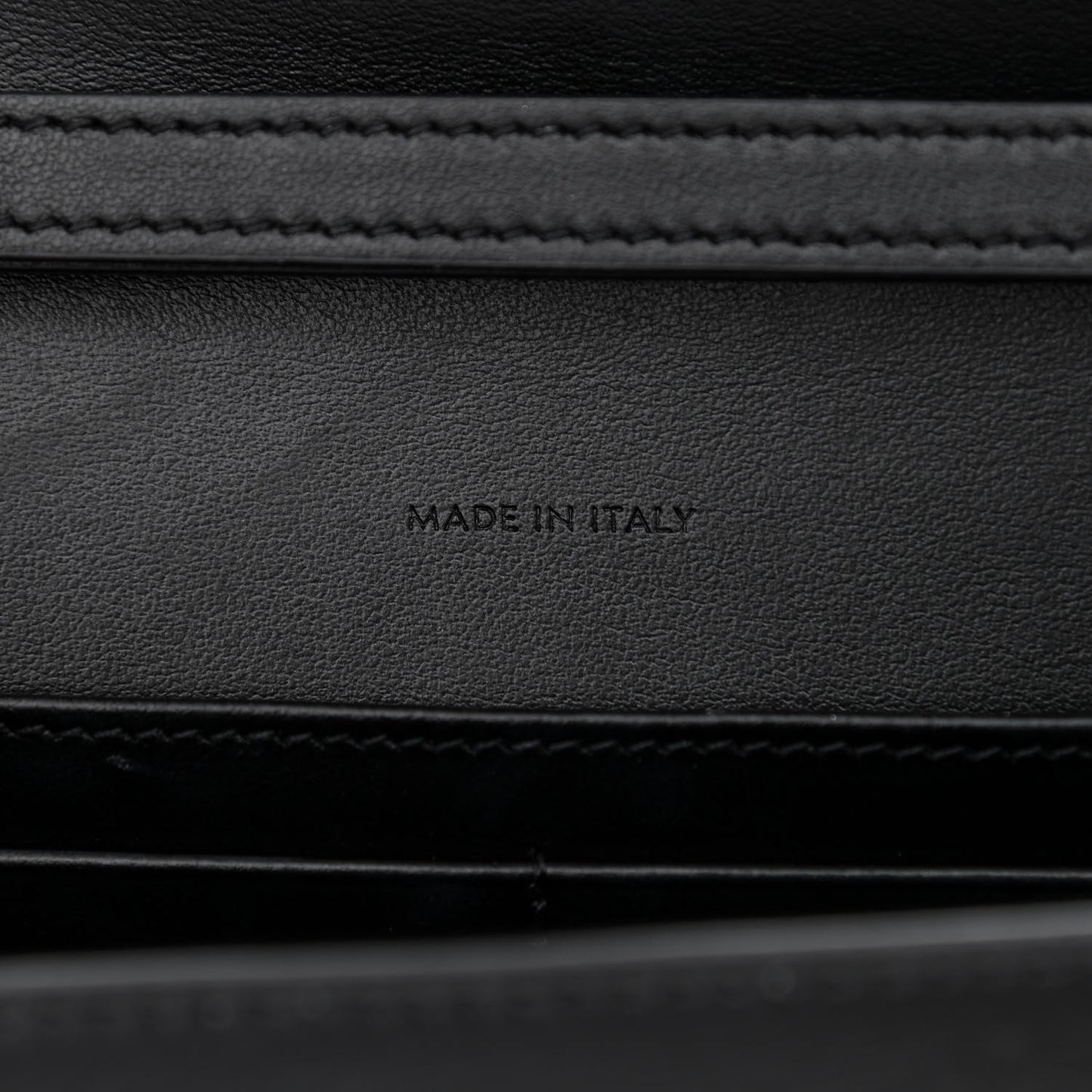 Shiny Calfskin Triomphe Margo Wallet on Chain Black