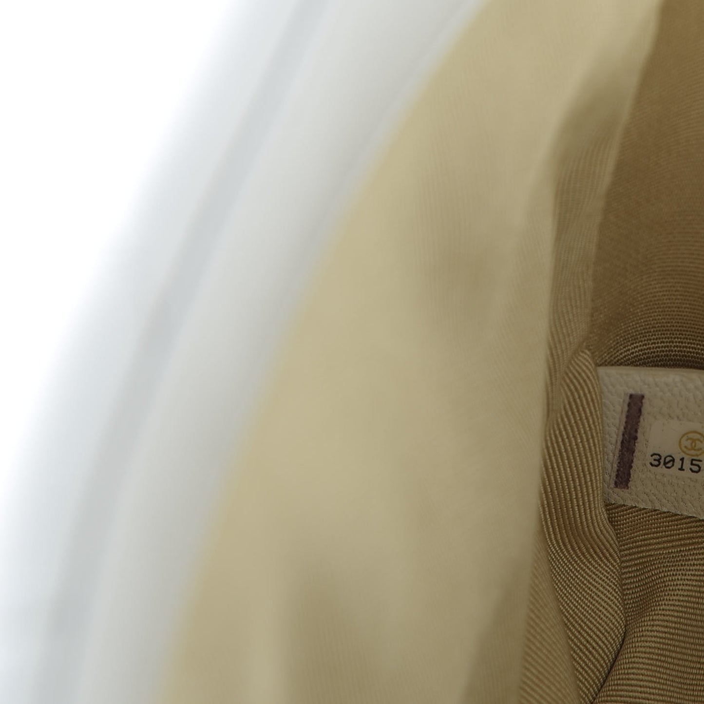 Lambskin Quilted Medium 19 Flap White
