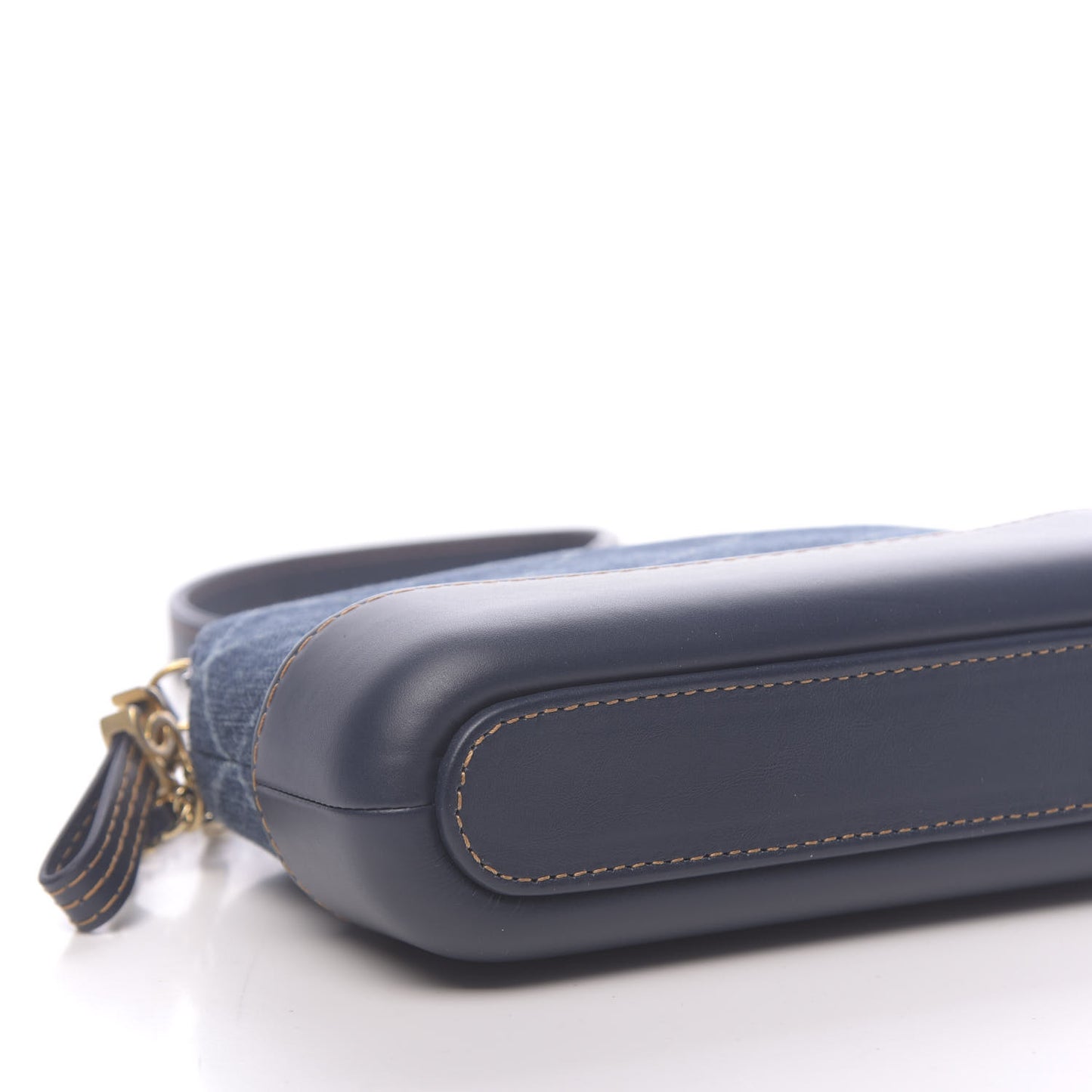 Denim Calfskin Quilted Small Gabrielle Clutch With Chain Blue