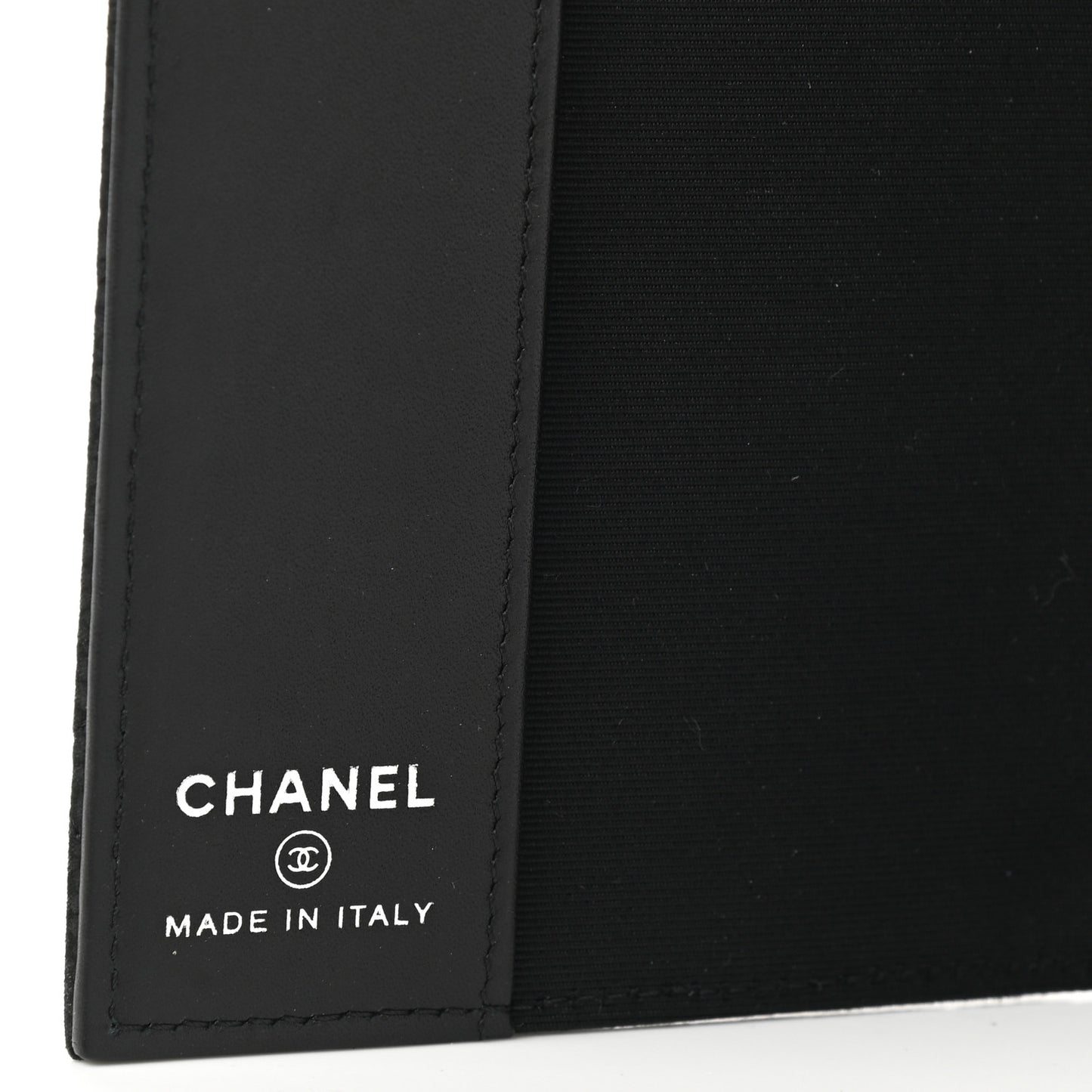 Iridescent Caviar Quilted Passport Holder Black