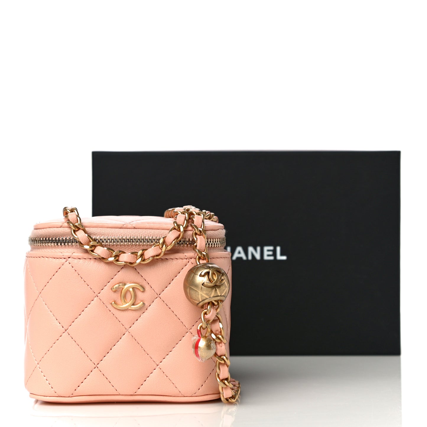 Lambskin Quilted Pearl Crush Mini Vanity Case With Chain Light Beige