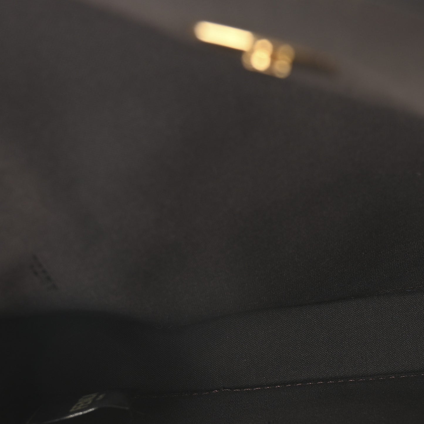 Vitello Grace Matte Fendigraphy Wallet on Chain Ciclamino Pilar