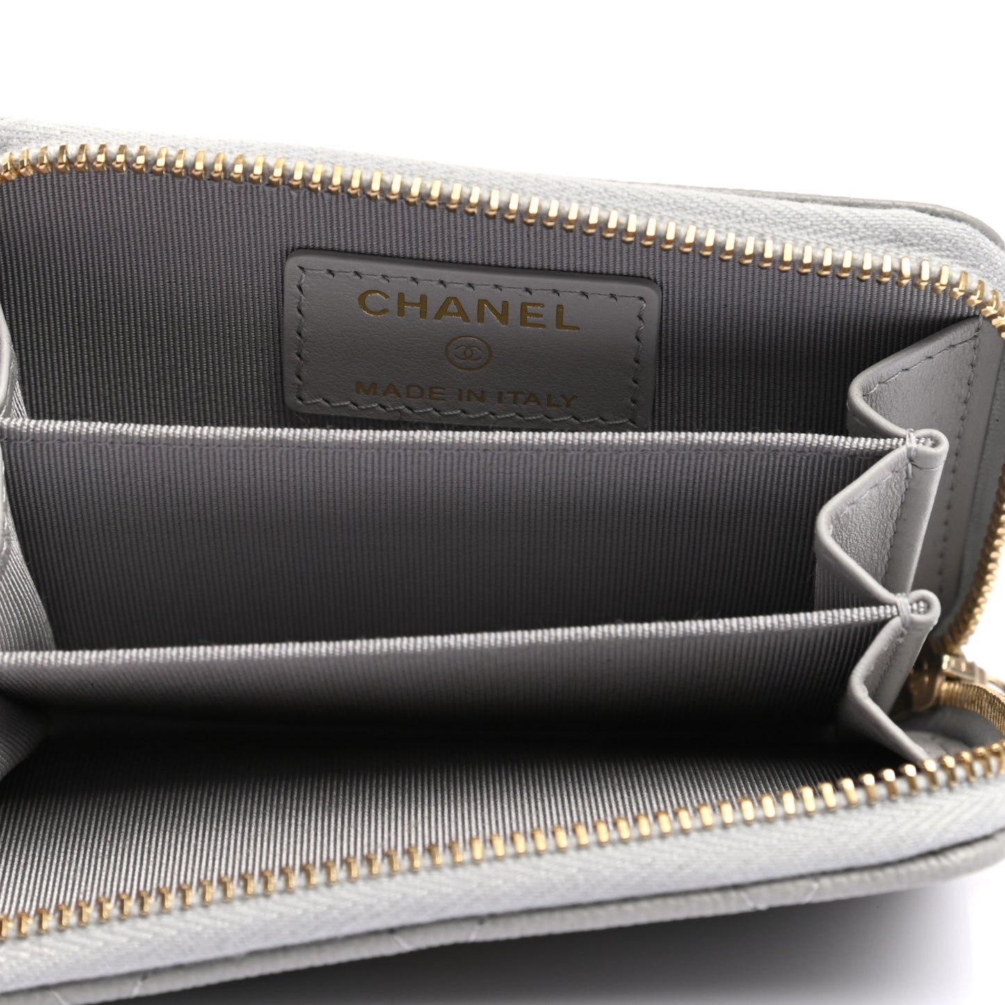 Caviar Quilted Zip Coin Purse Grey