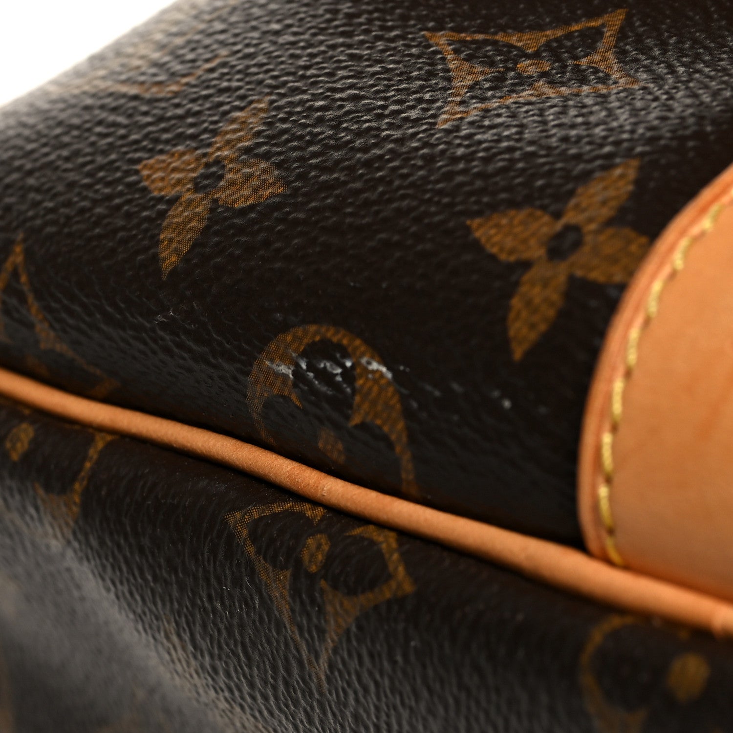 Louis Vuitton Monogram Keepall Bandouliere 55 19 of 21