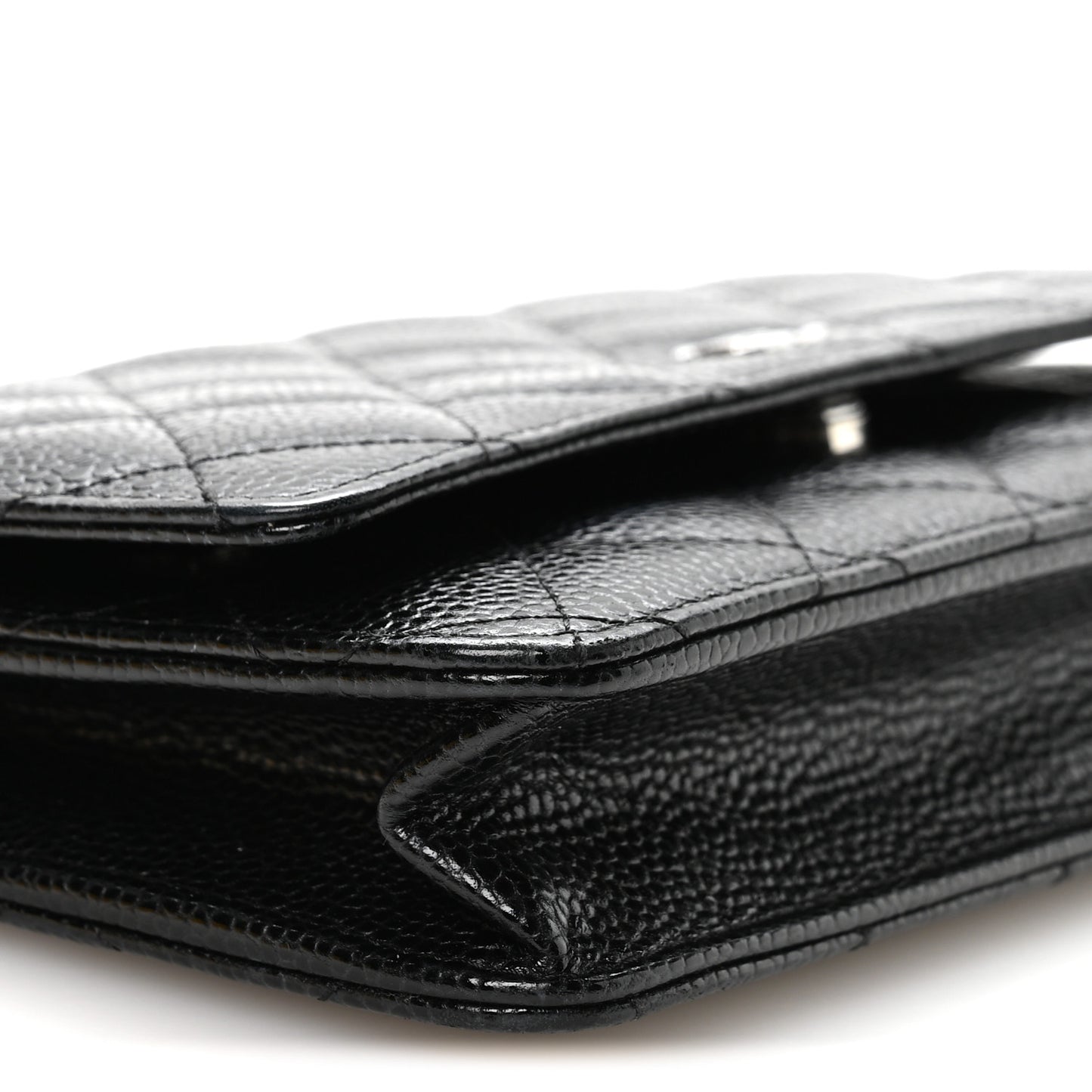 Caviar Quilted Wallet on Chain WOC Black