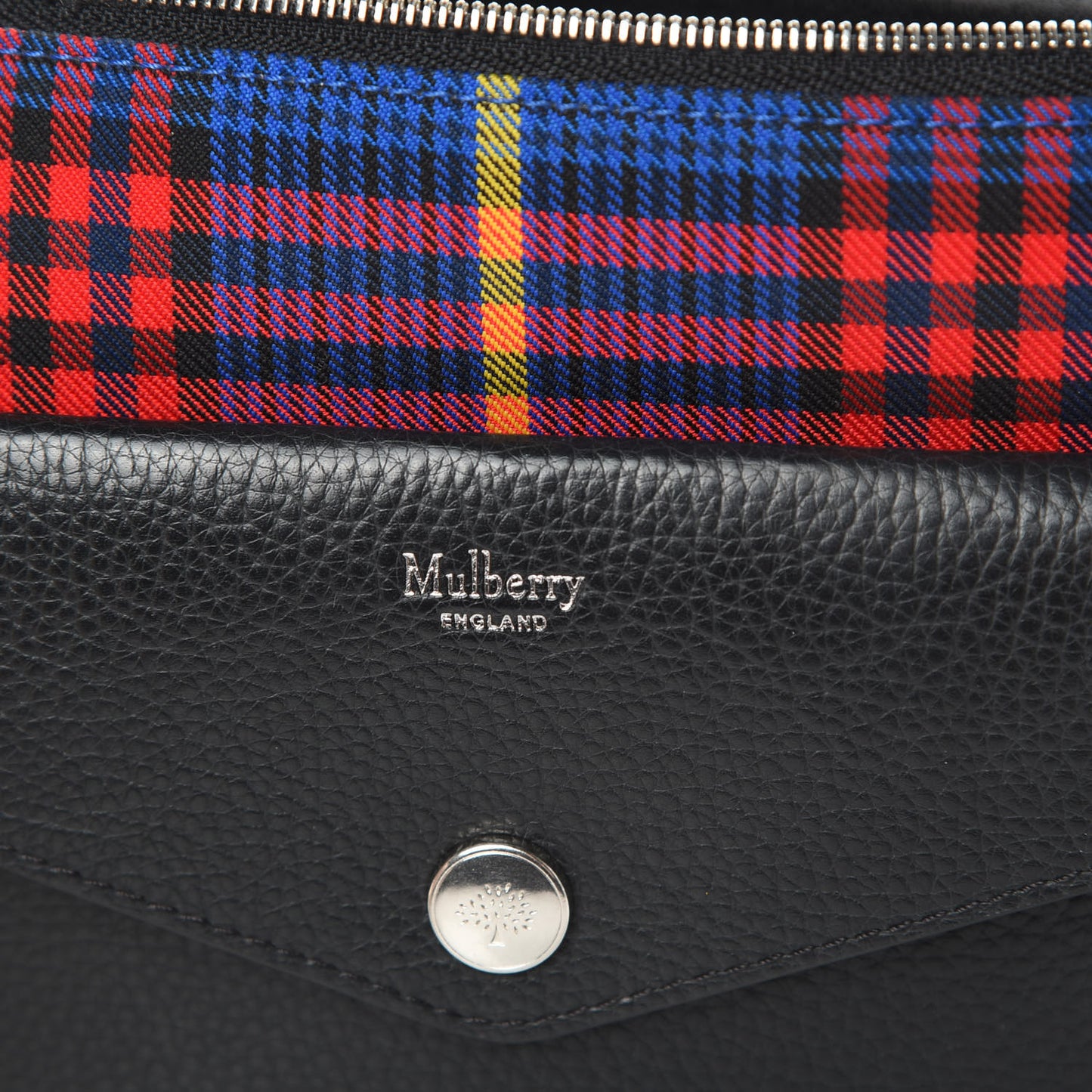 Tartan Check Large Pouch With Chain Porcelain Blue