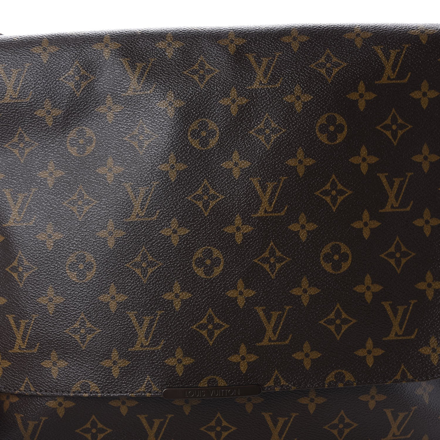 Louis Vuitton Monogram Beaubourg MM Messenger Bag 10 of 10